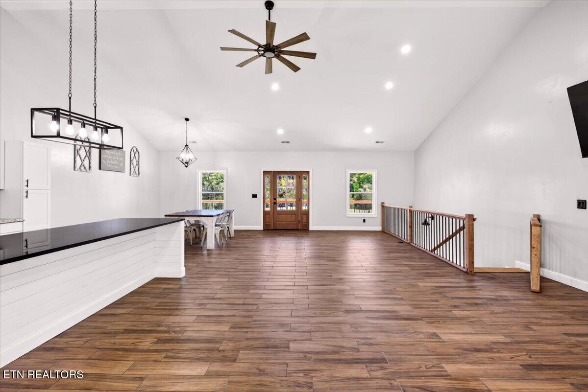 143 Gibbs Lane Clinton TN 37716
