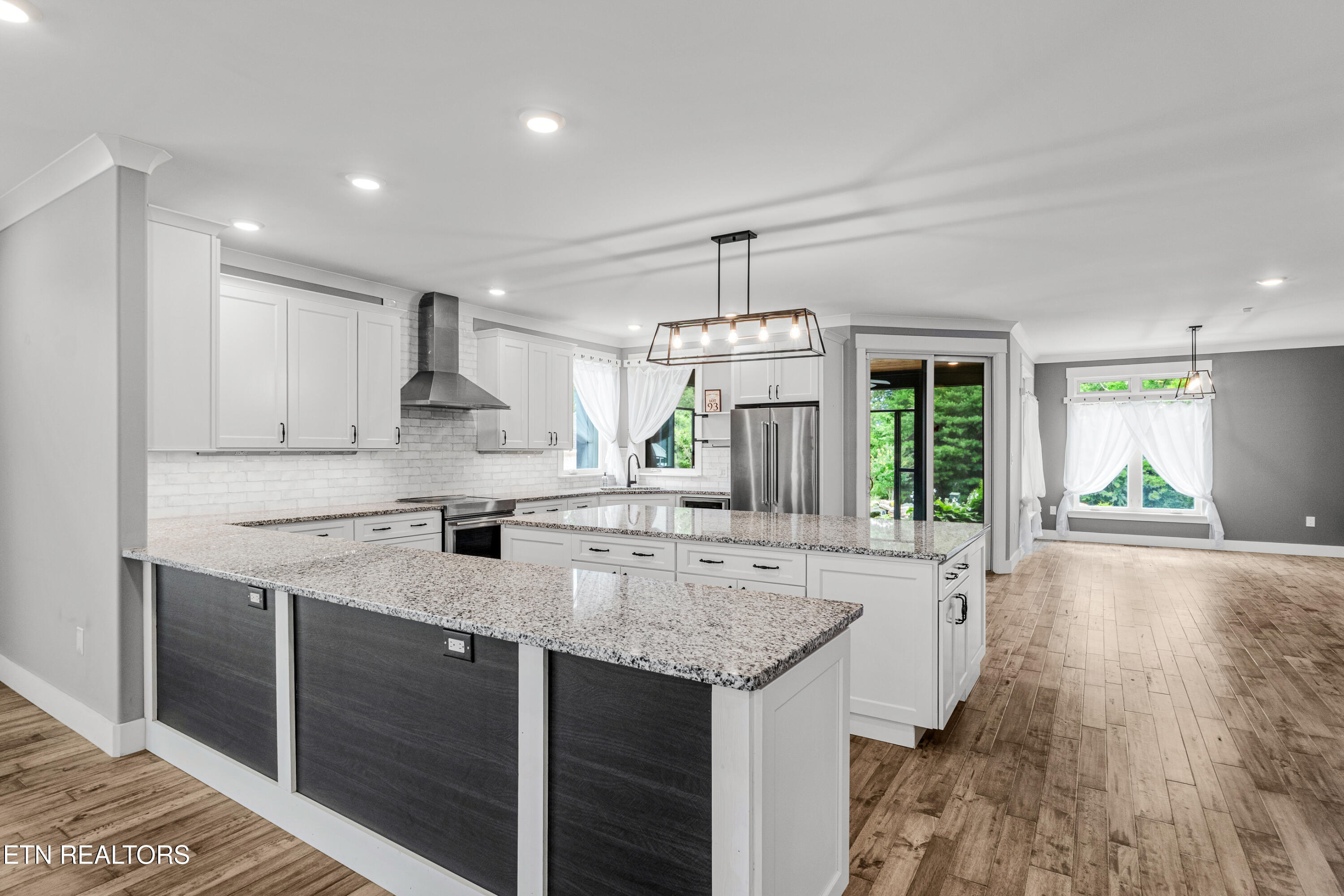 3223 Lowes Landing Louisville TN 37777