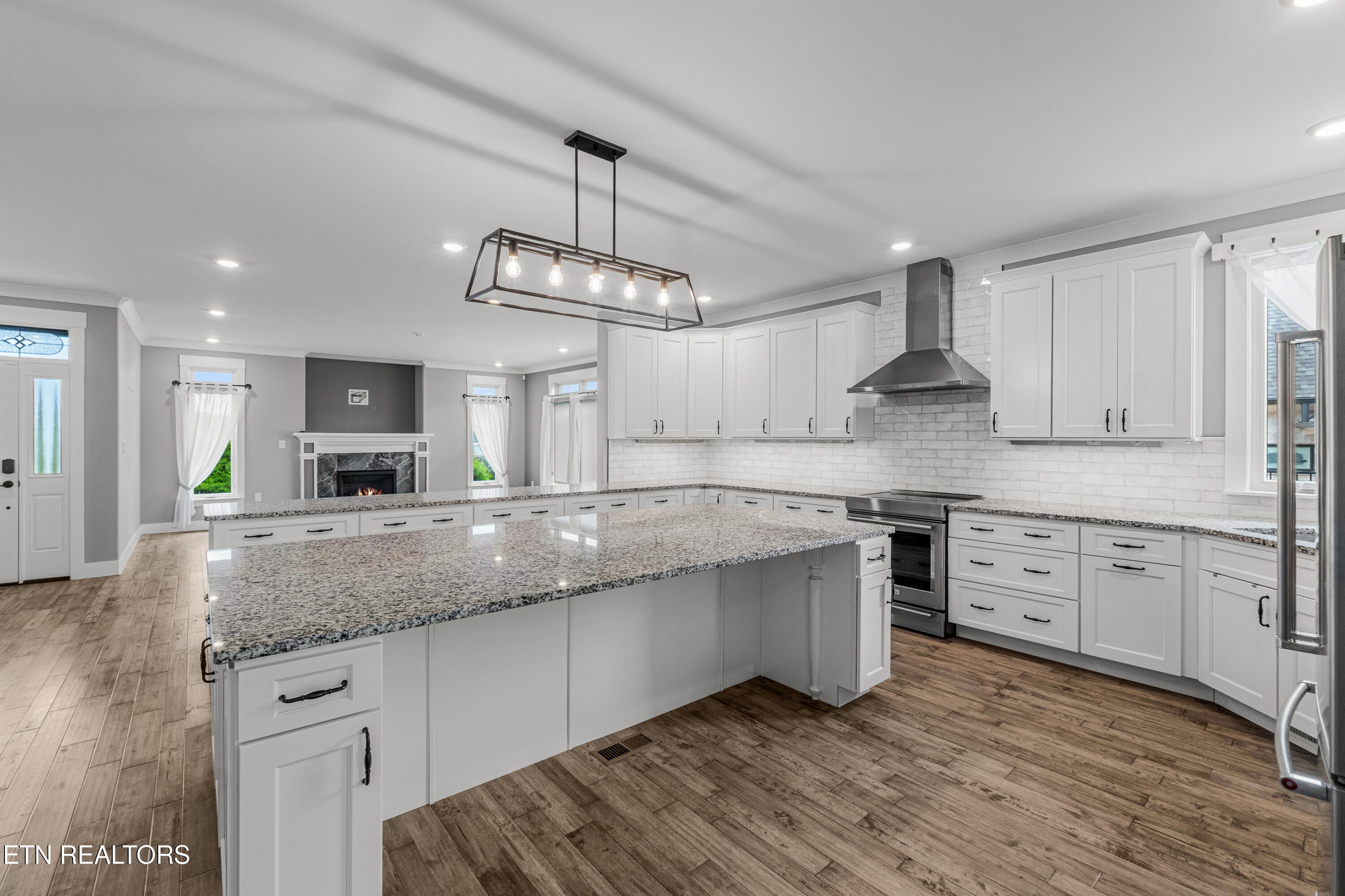 3223 Lowes Landing Louisville TN 37777