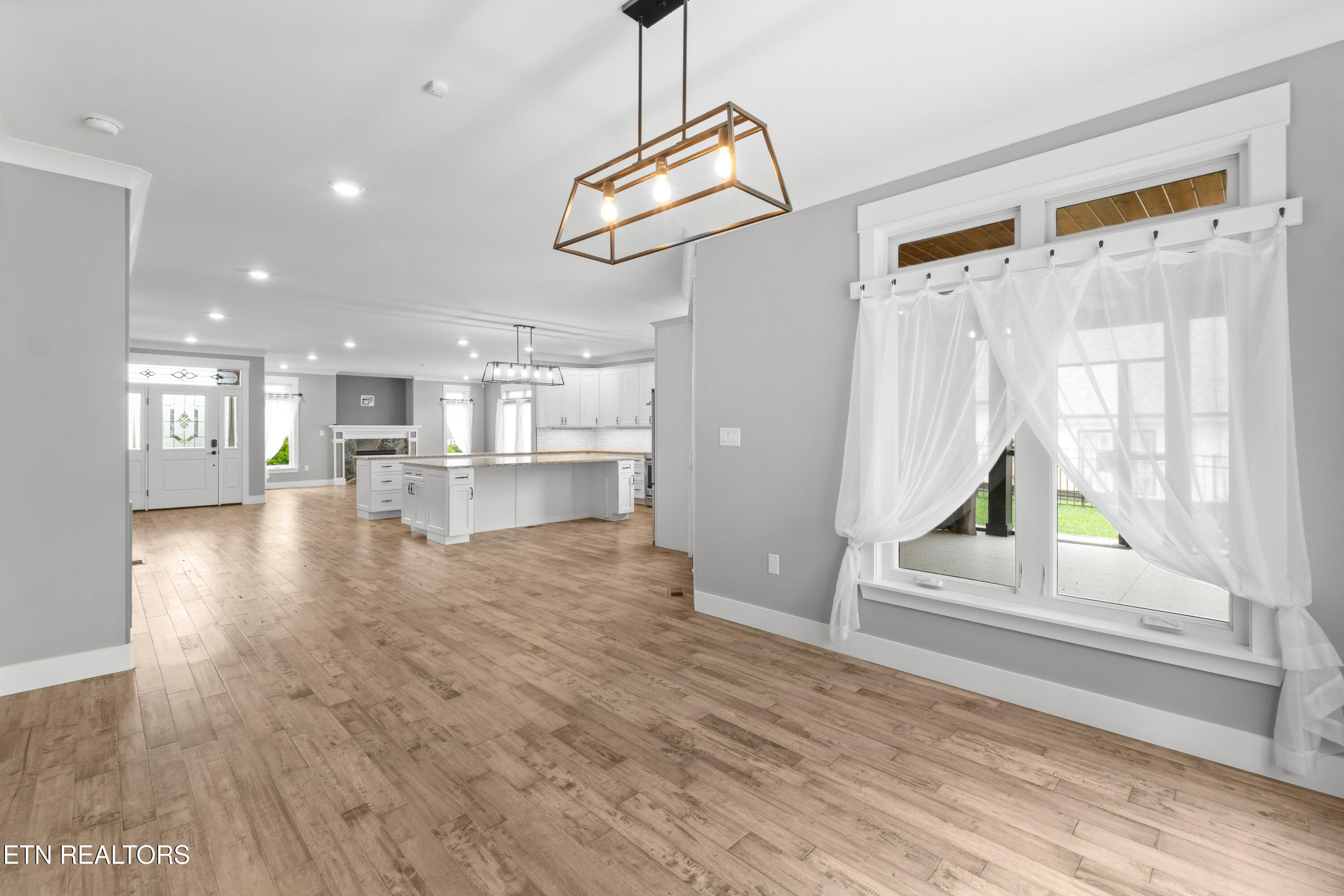 3223 Lowes Landing Louisville TN 37777