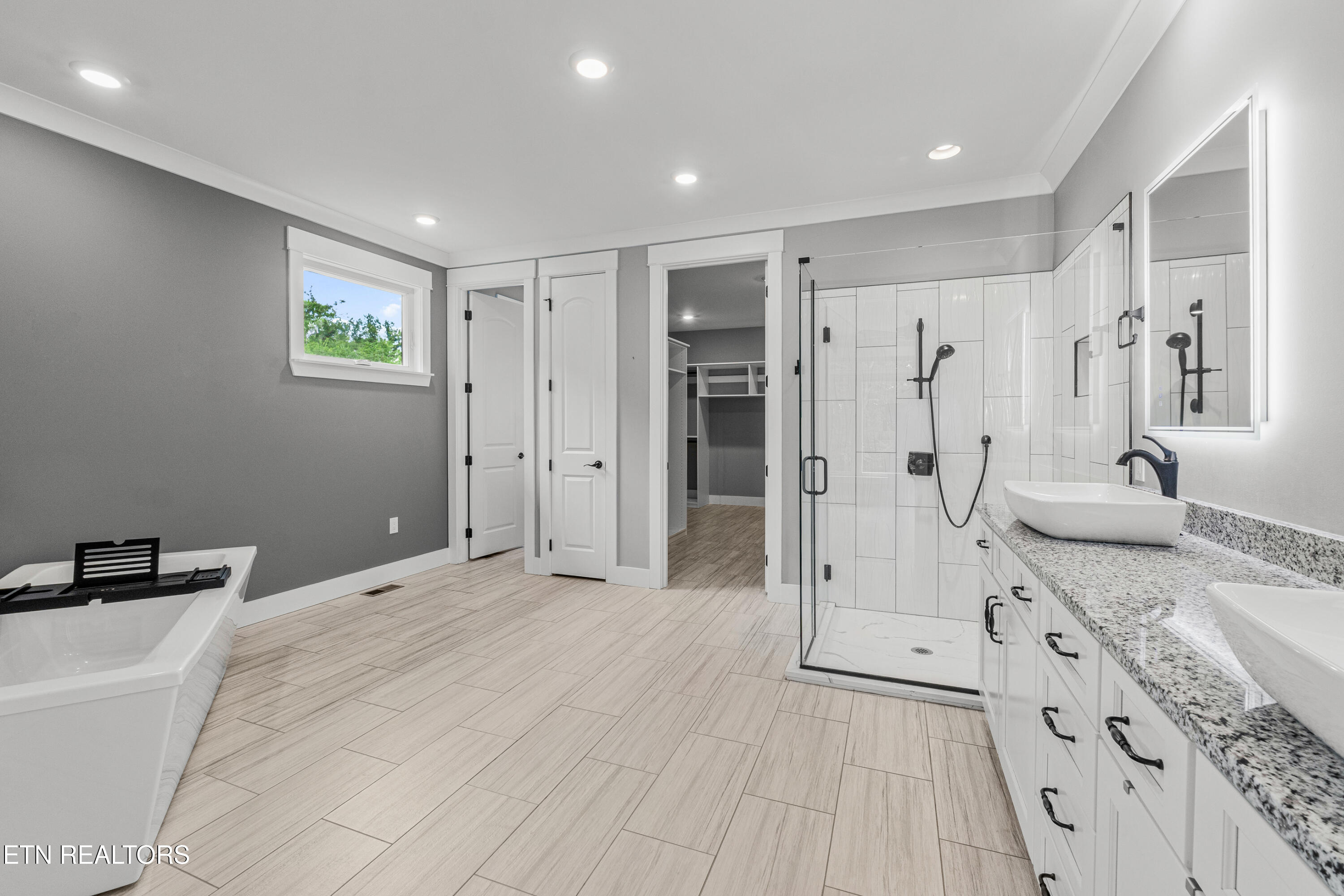 3223 Lowes Landing Louisville TN 37777