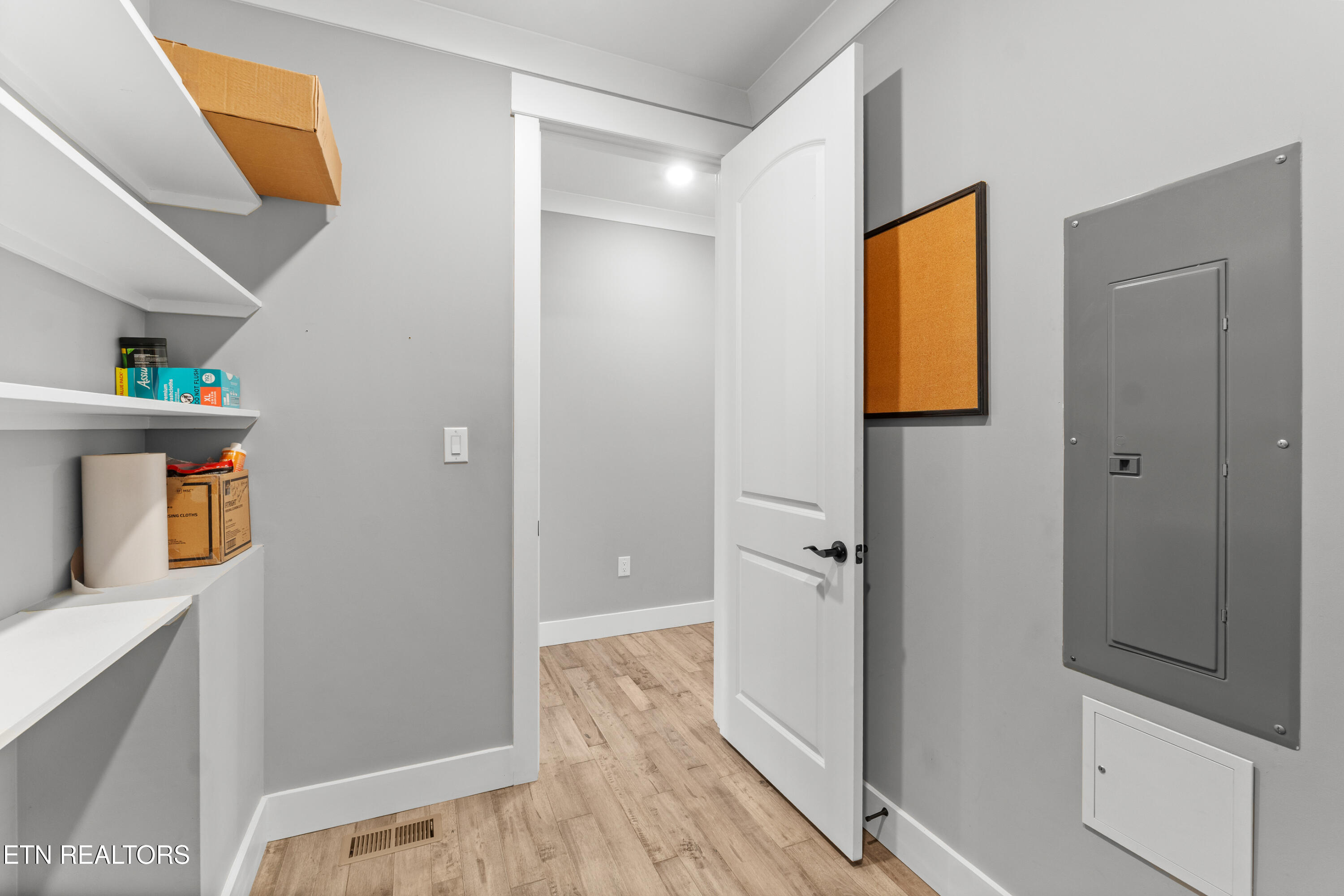 3223 Lowes Landing Louisville TN 37777