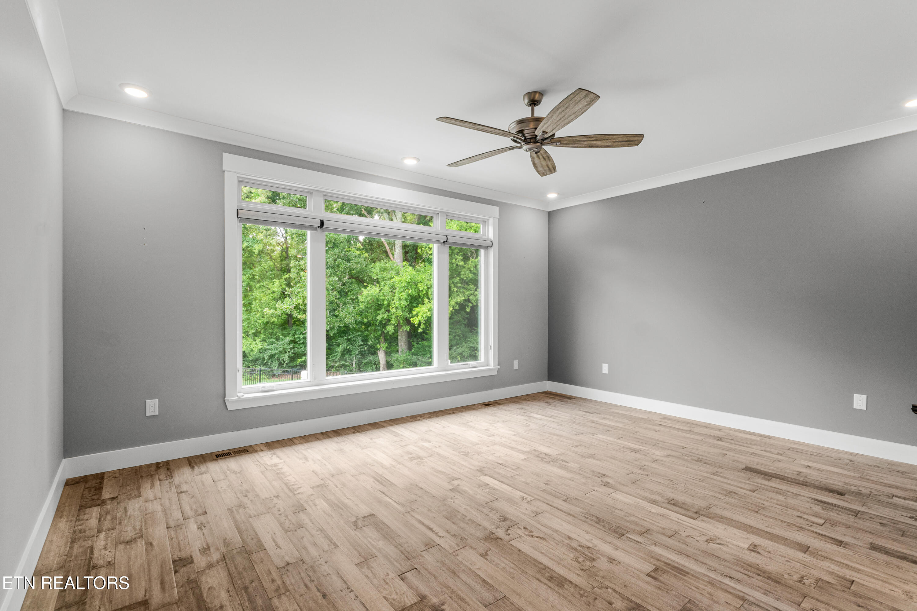 3223 Lowes Landing Louisville TN 37777