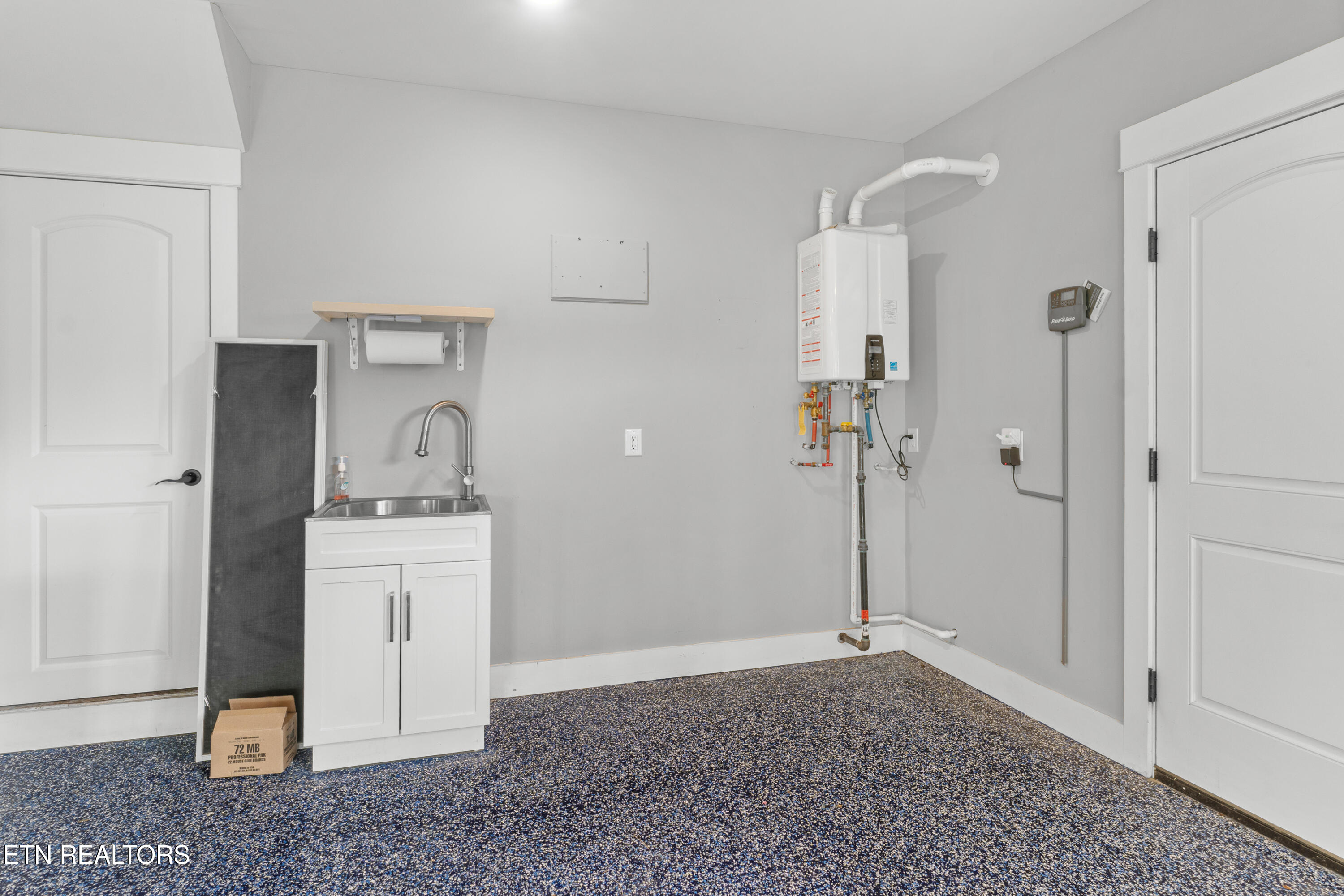 3223 Lowes Landing Louisville TN 37777