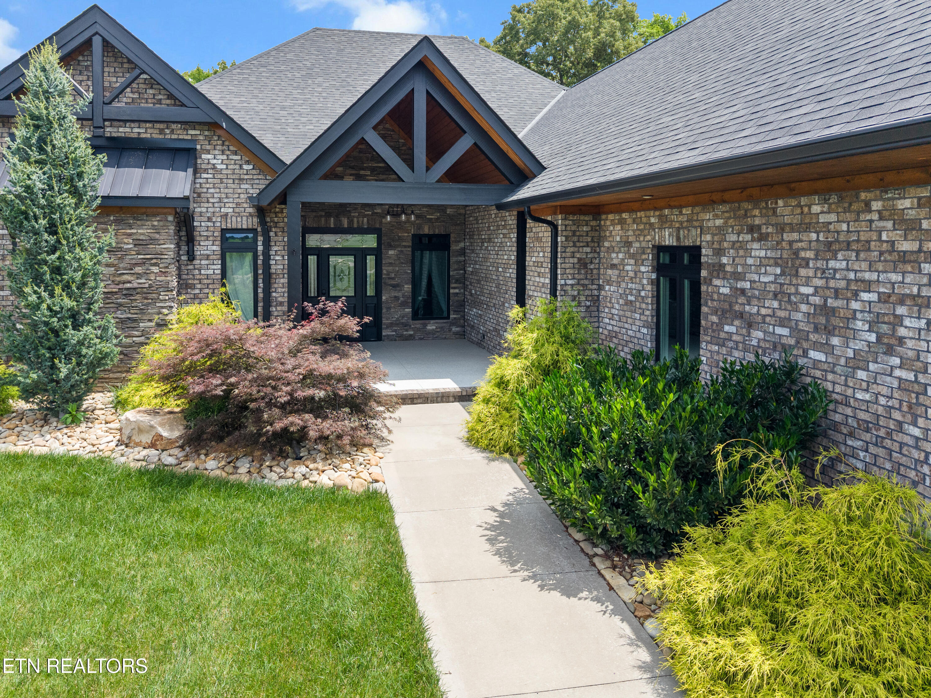 3223 Lowes Landing Louisville TN 37777