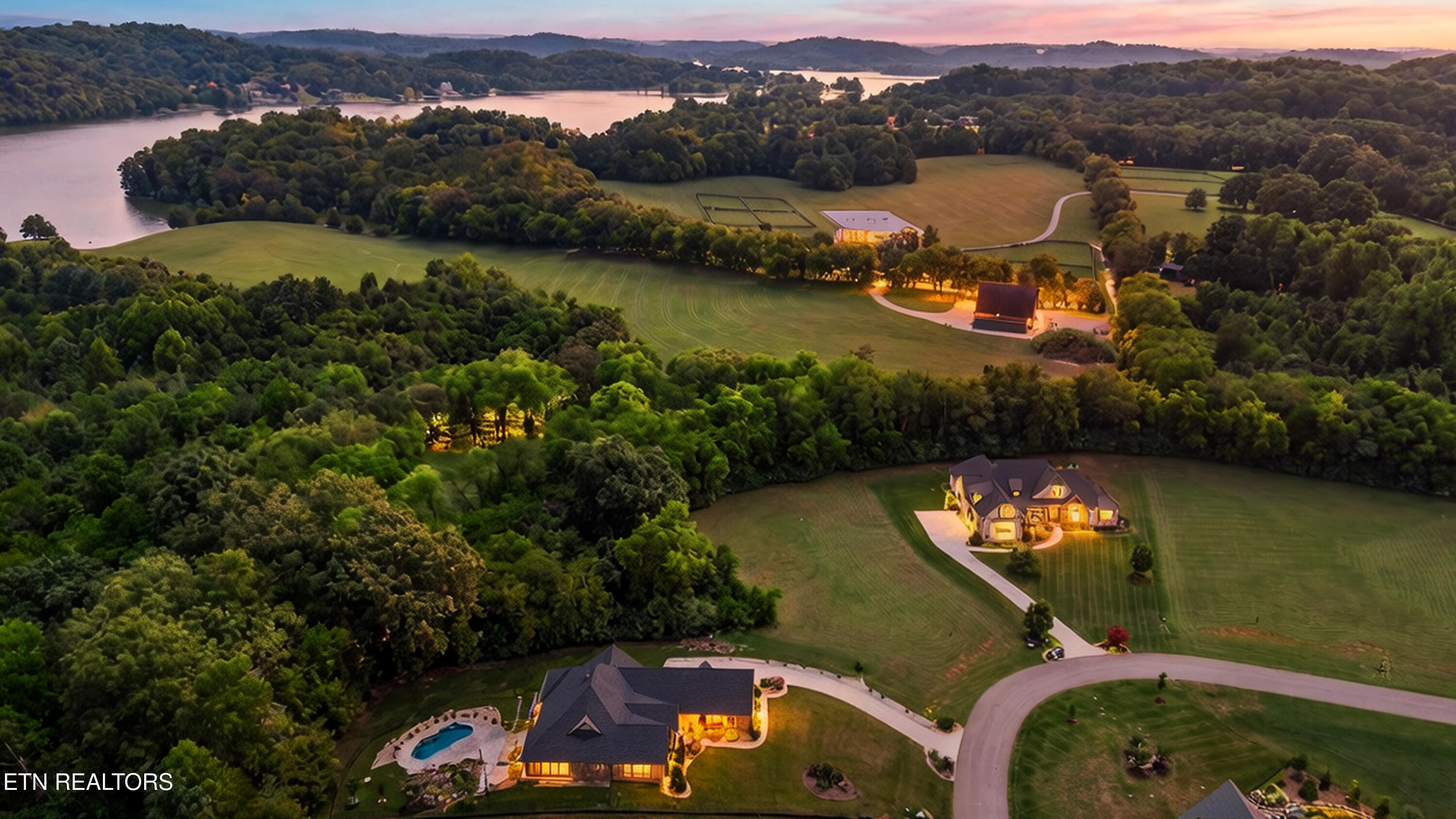 3223 Lowes Landing Louisville TN 37777