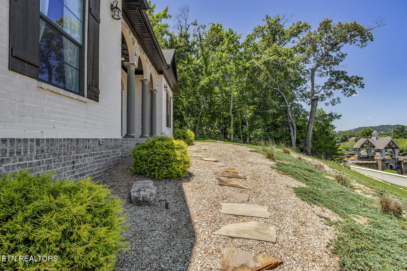 141 Gold Finch Lane Vonore TN 37885