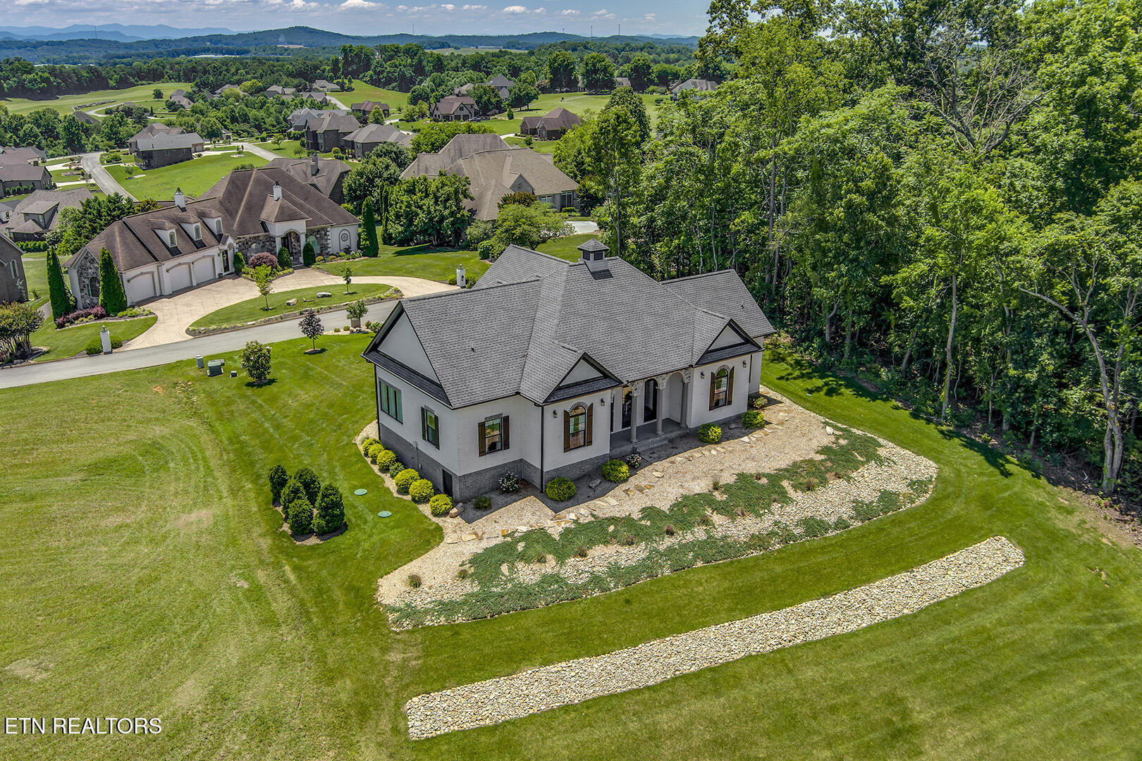 141 Gold Finch Lane Vonore TN 37885