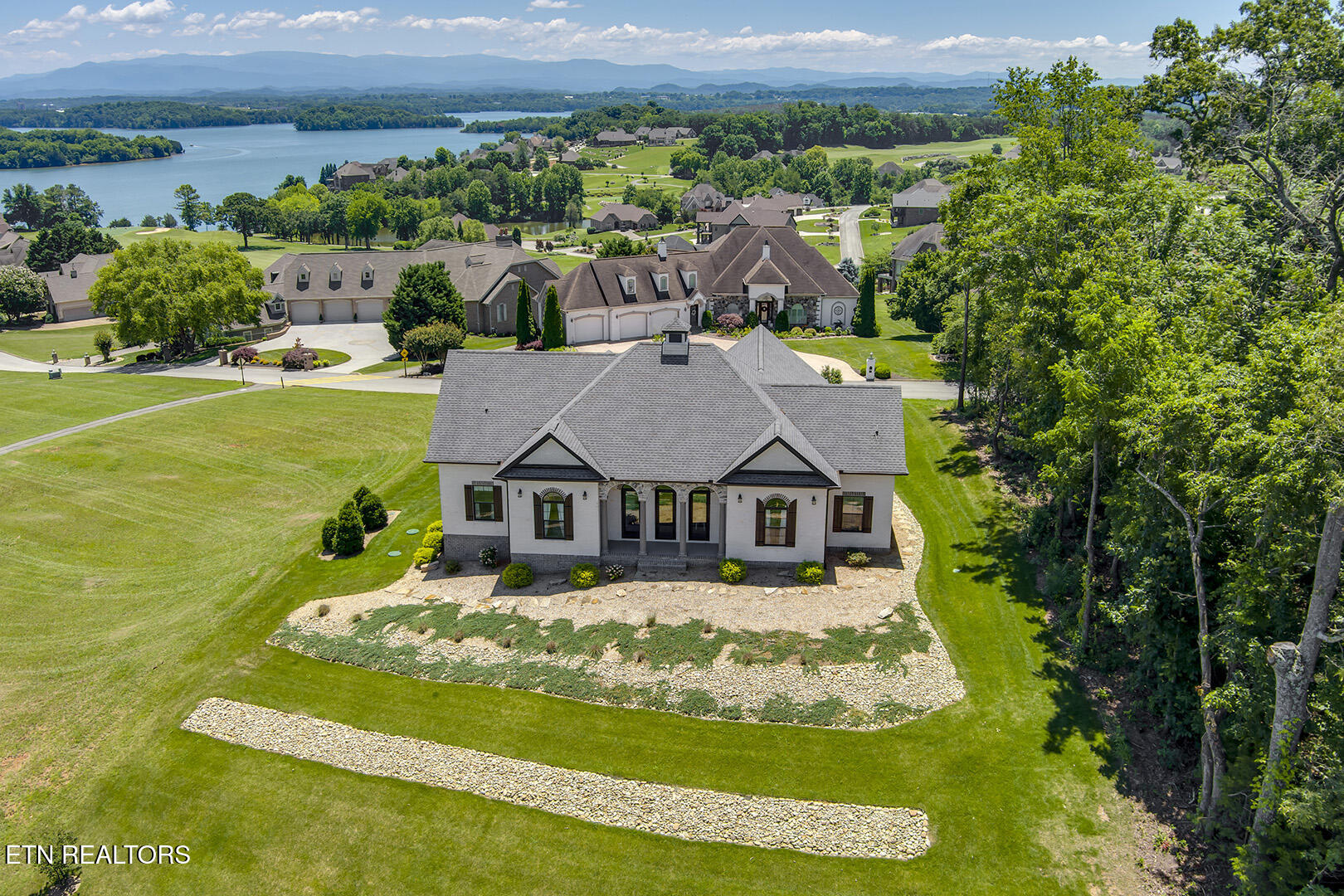 141 Gold Finch Lane Vonore TN 37885