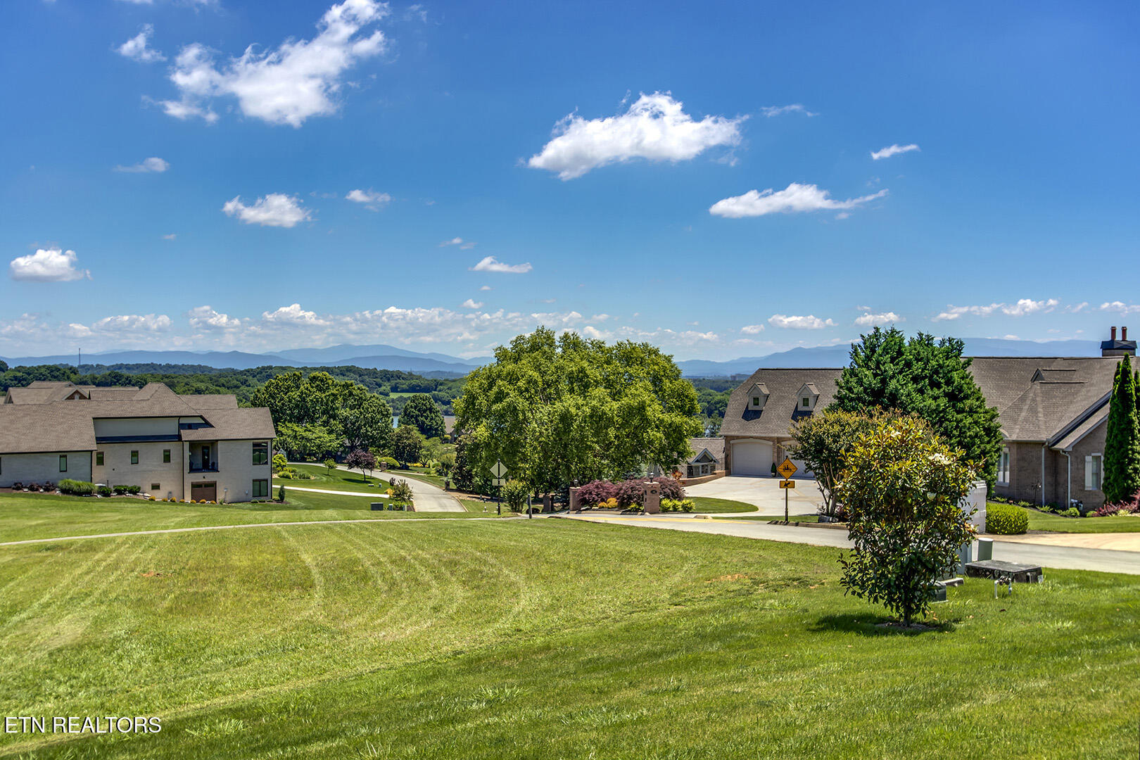 141 Gold Finch Lane Vonore TN 37885