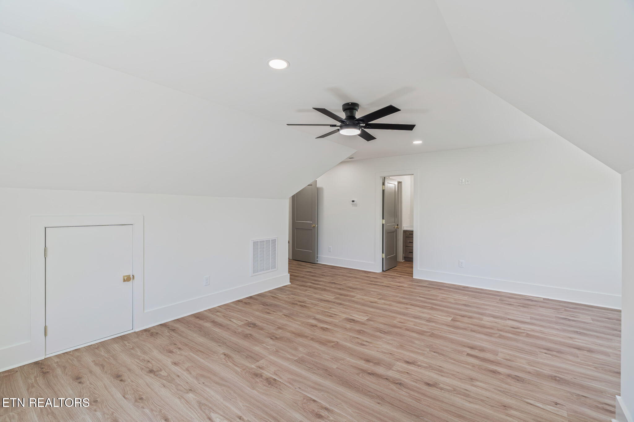 1211 Herbert Drive Greenback TN 37742