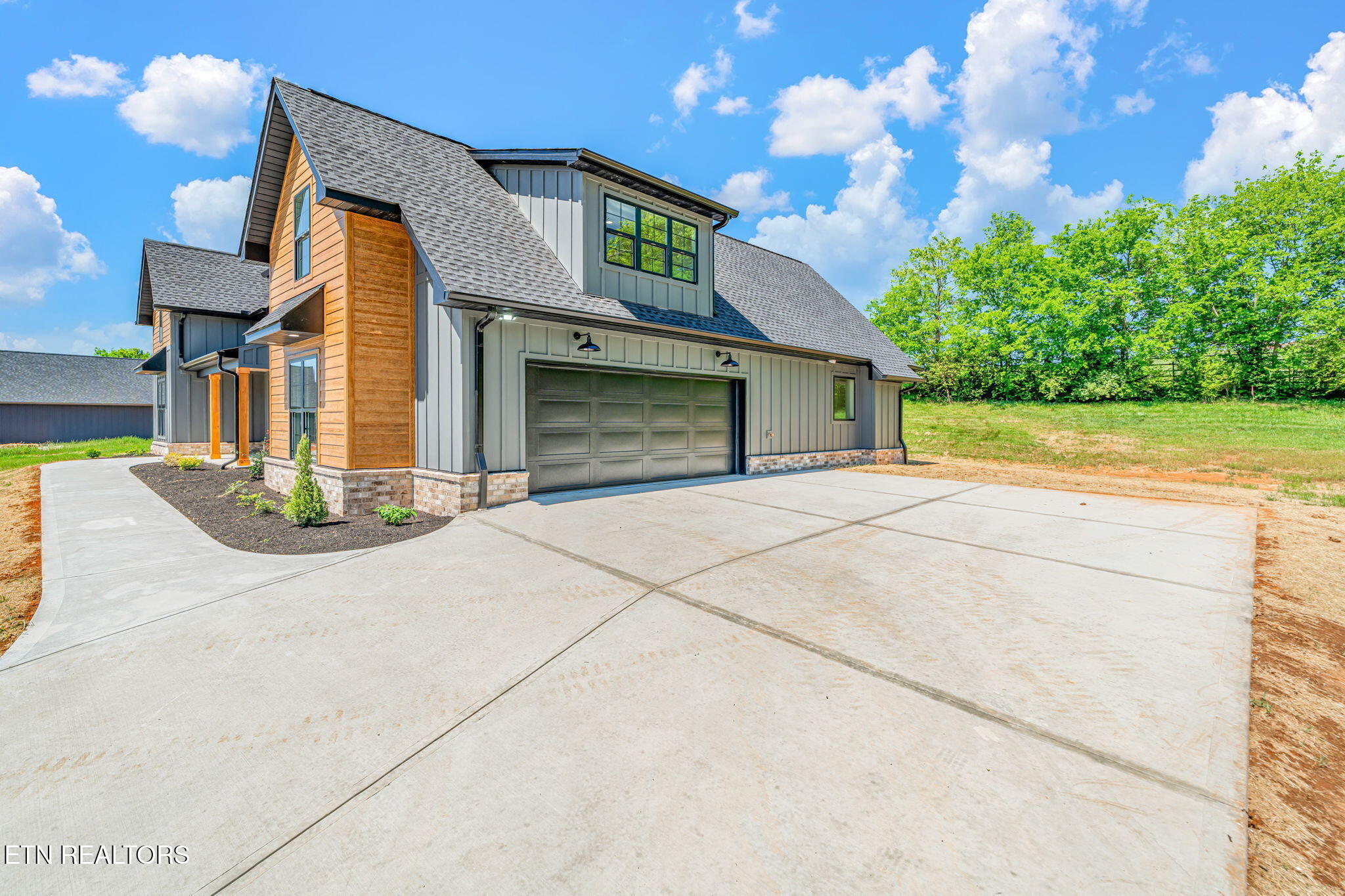 1211 Herbert Drive Greenback TN 37742