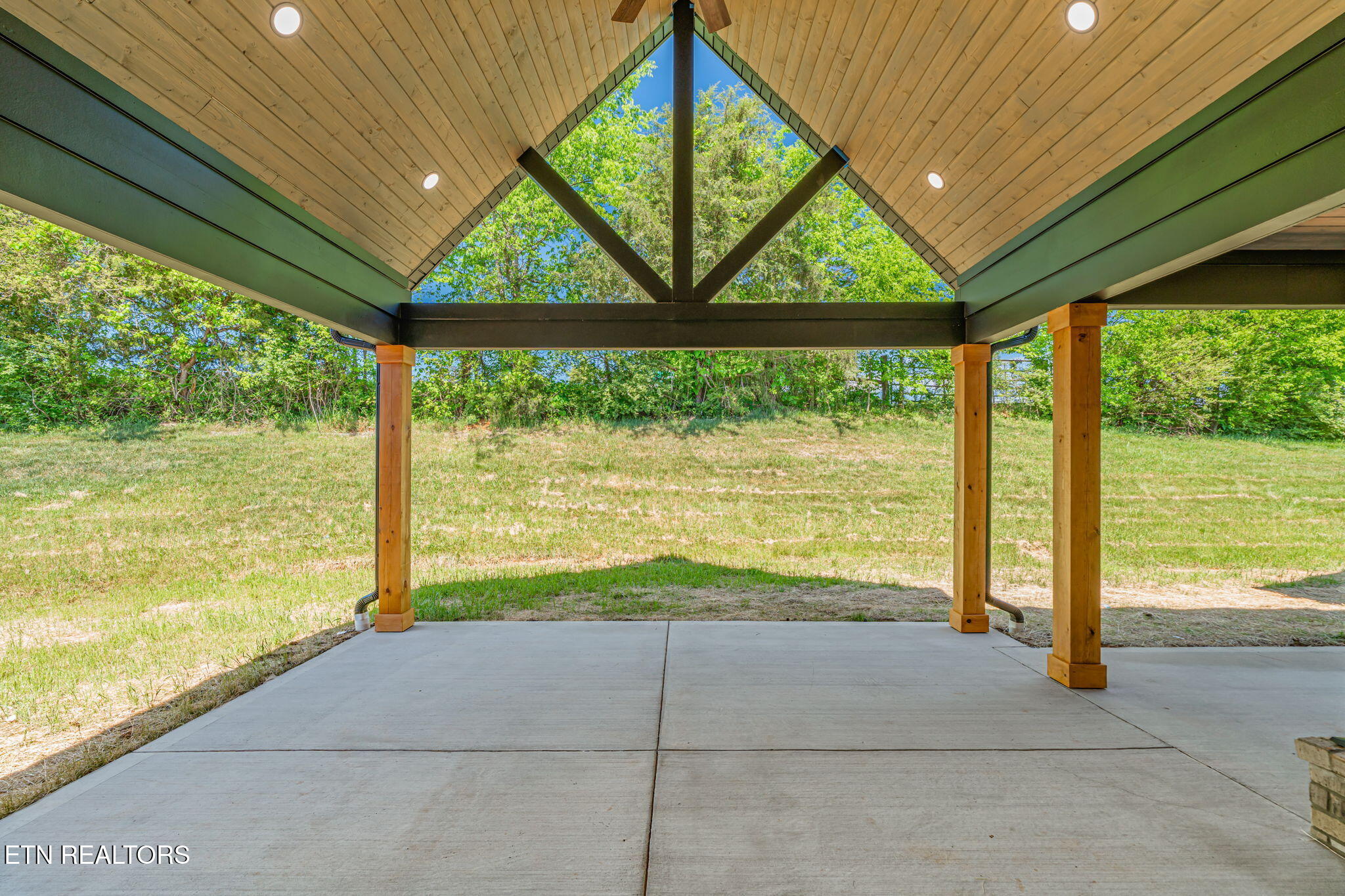 1211 Herbert Drive Greenback TN 37742