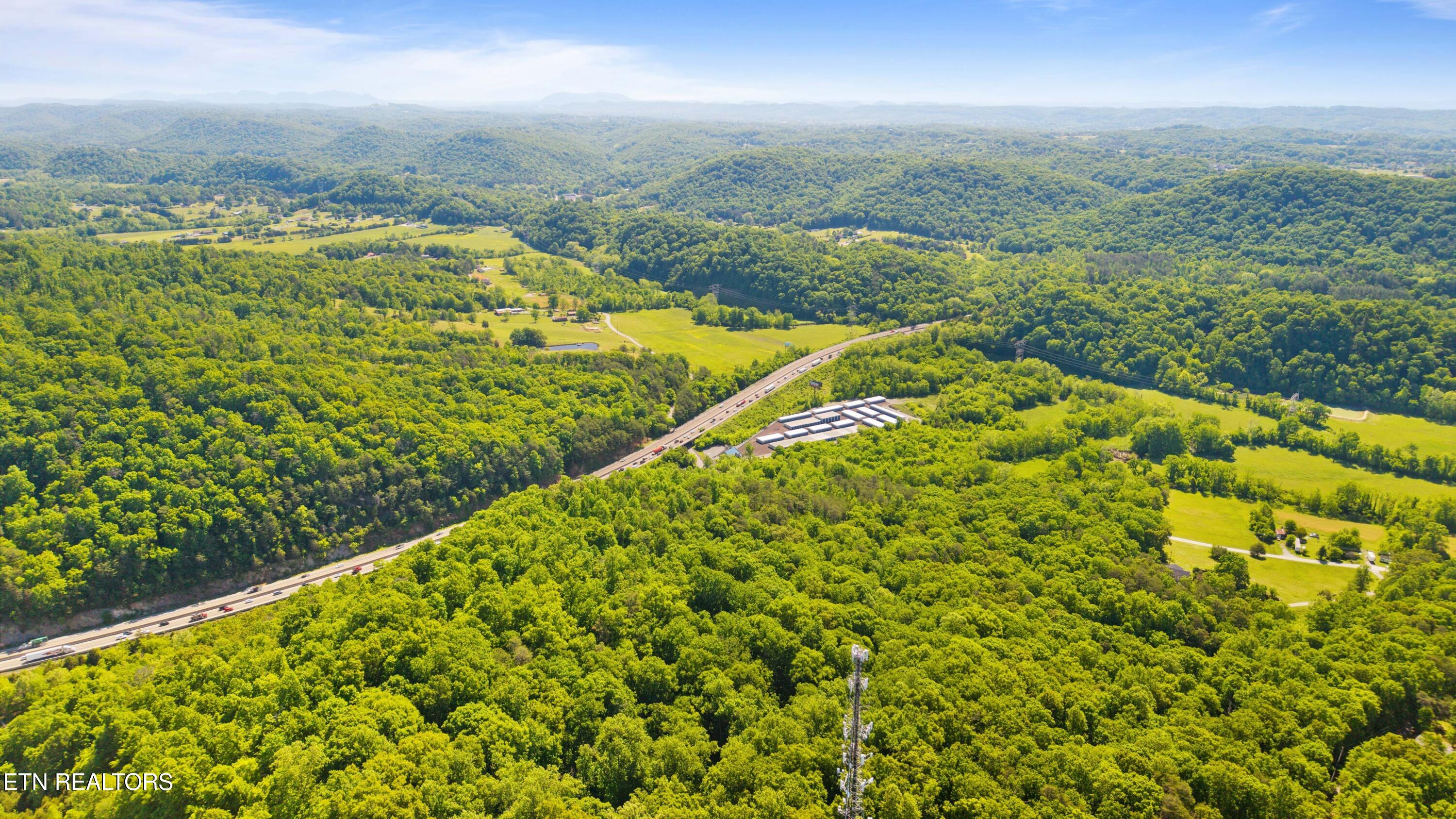 1209 E Bullrun Valley Drive Powell TN 37849
