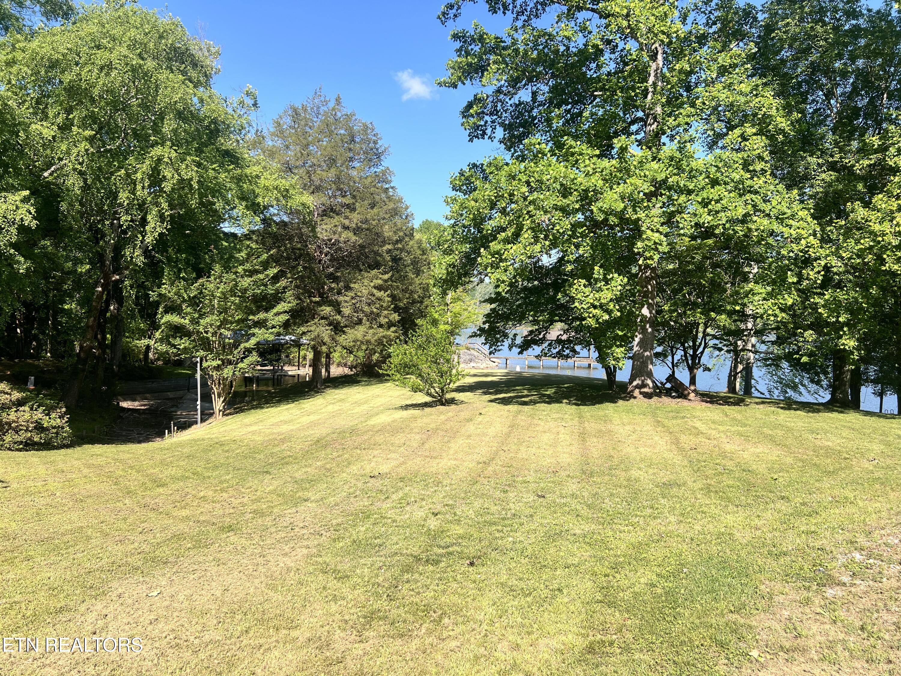 368 Emory River Road Harriman TN 37748