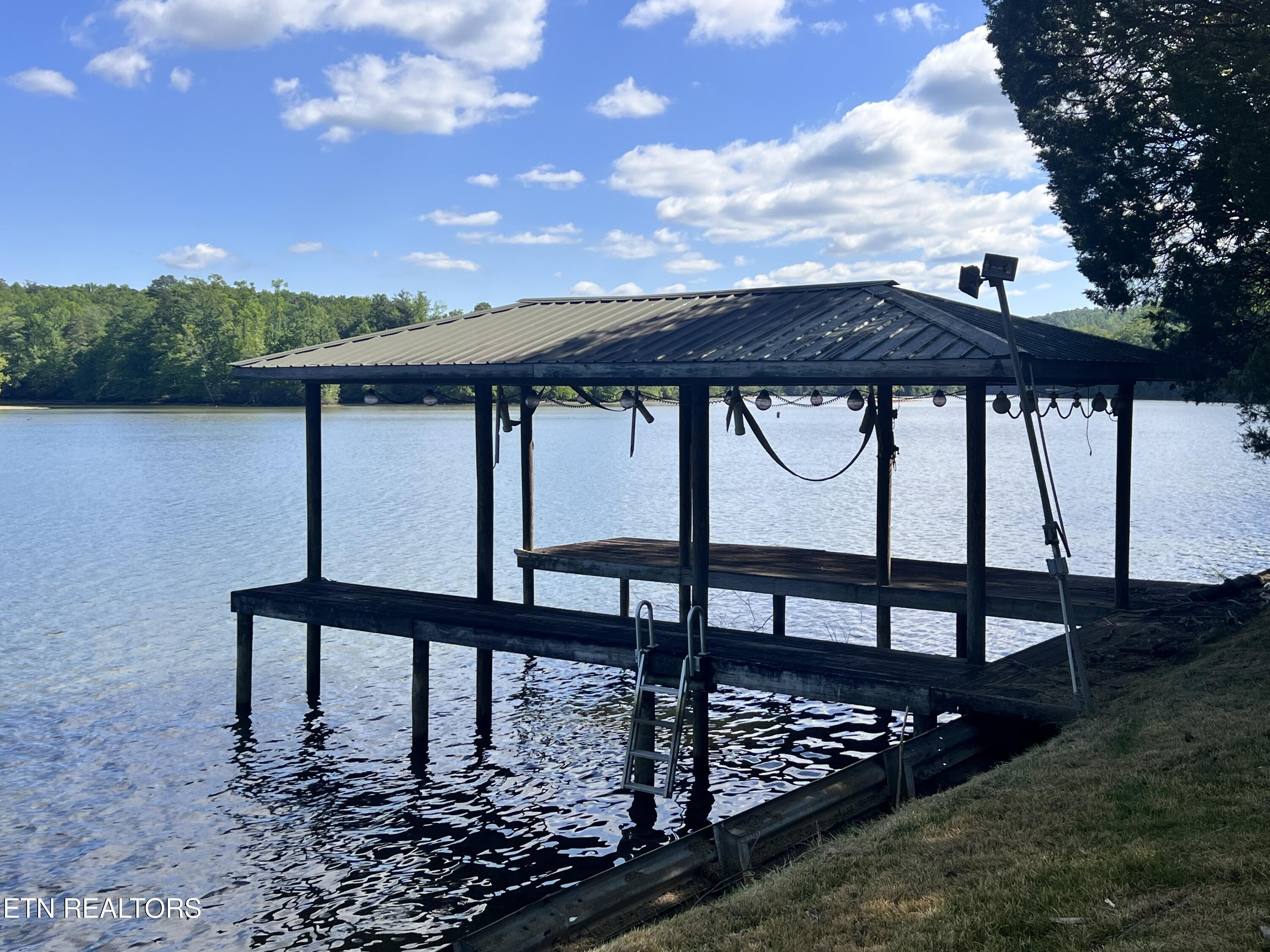 368 Emory River Road Harriman TN 37748