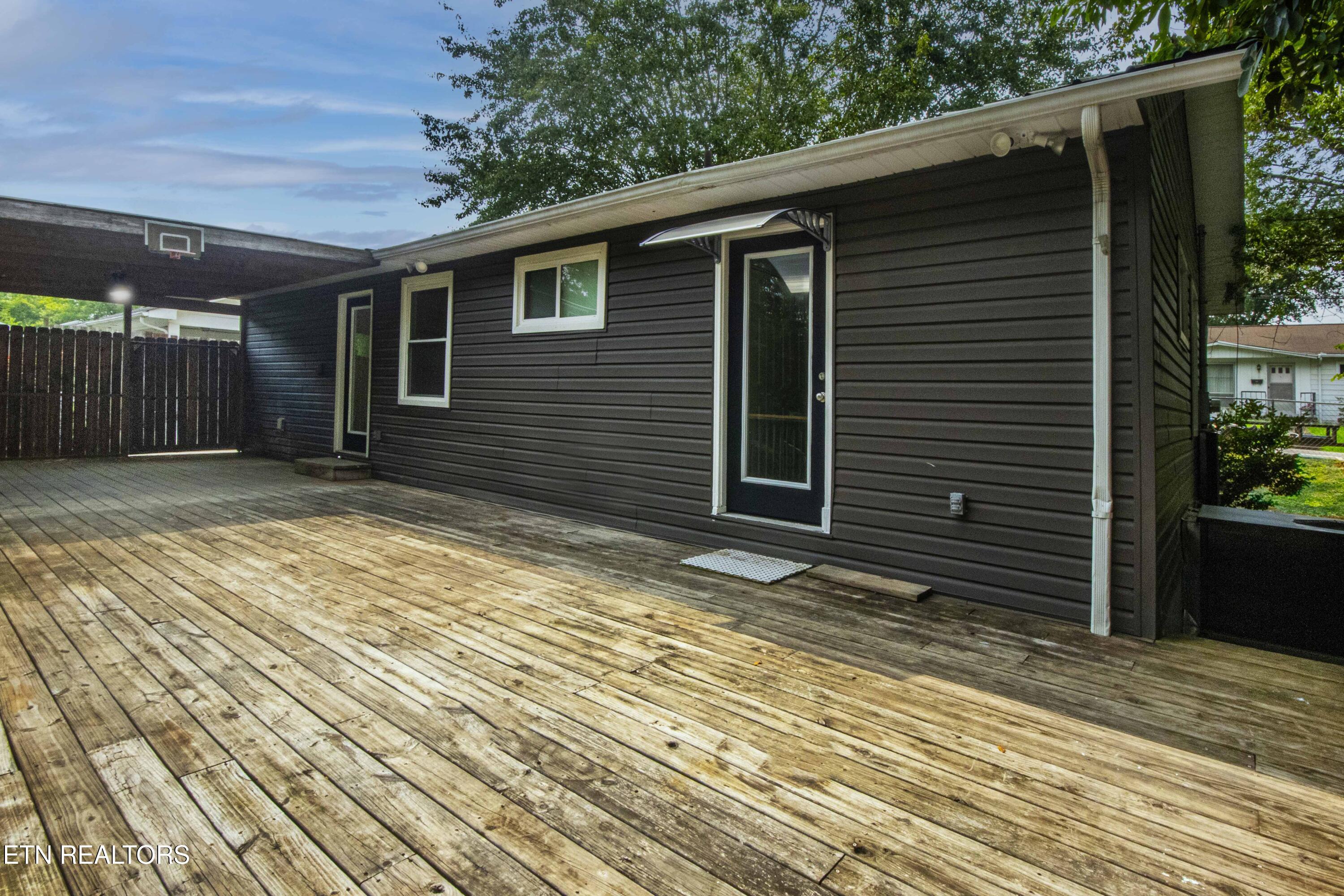 114 E Arrowwood Road Oak Ridge TN 37830