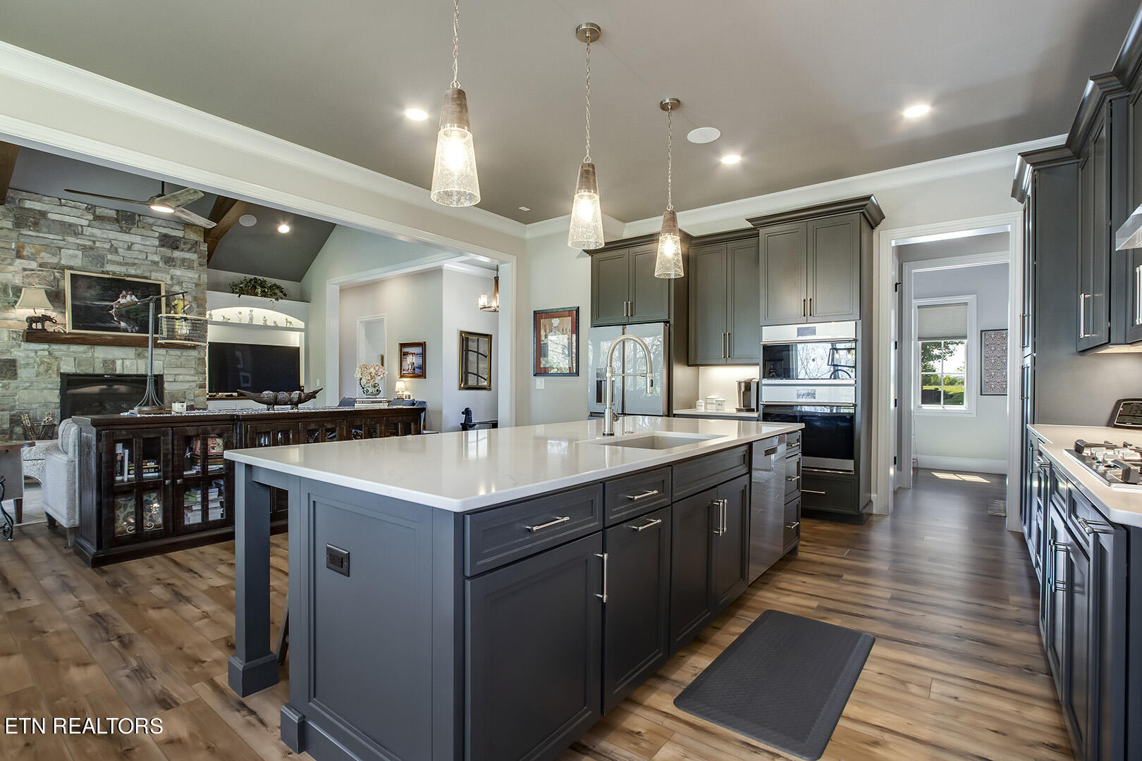 17012 Lighthouse Pointe Drive Lenoir City TN 37772
