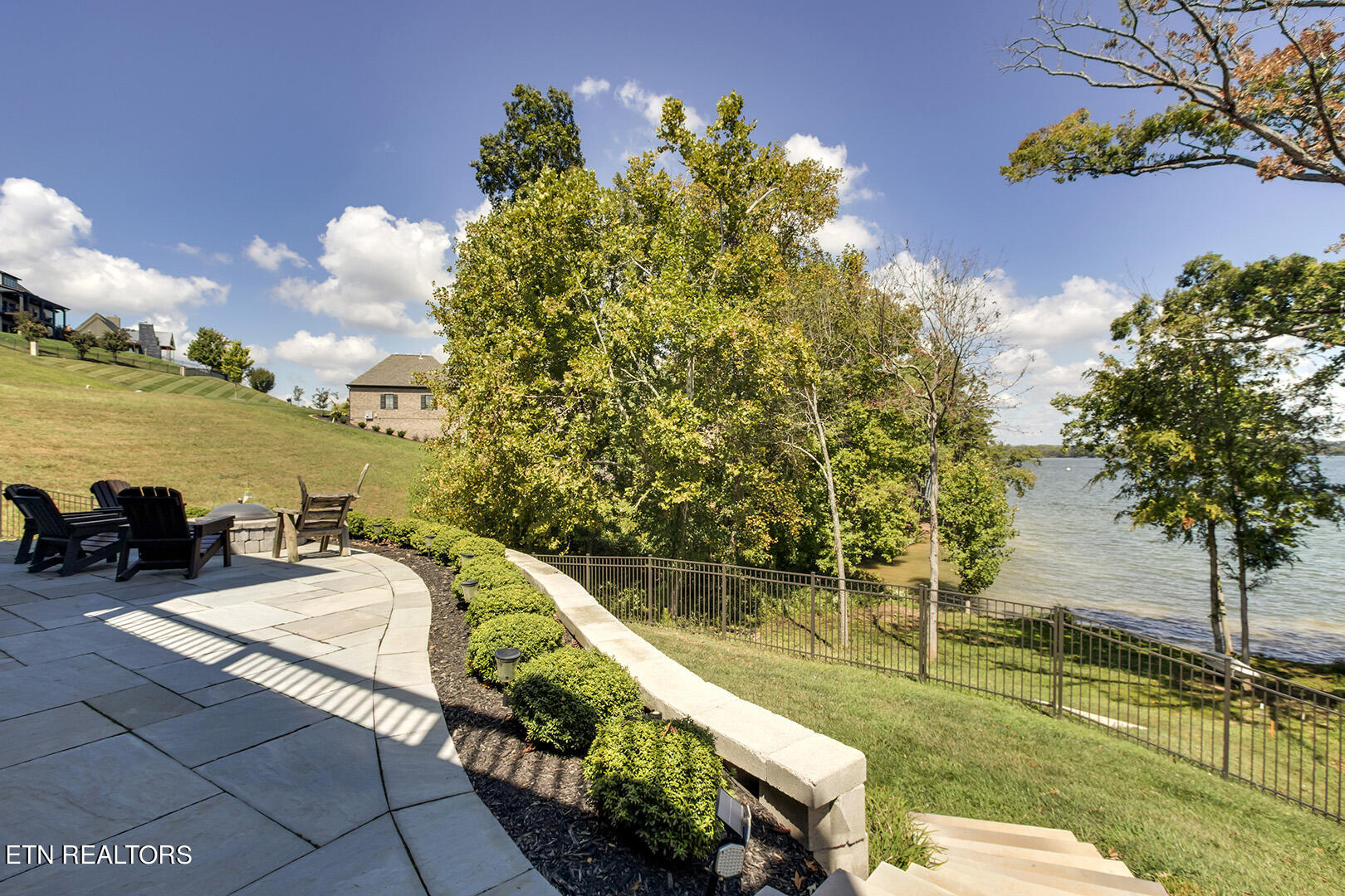 17012 Lighthouse Pointe Drive Lenoir City TN 37772