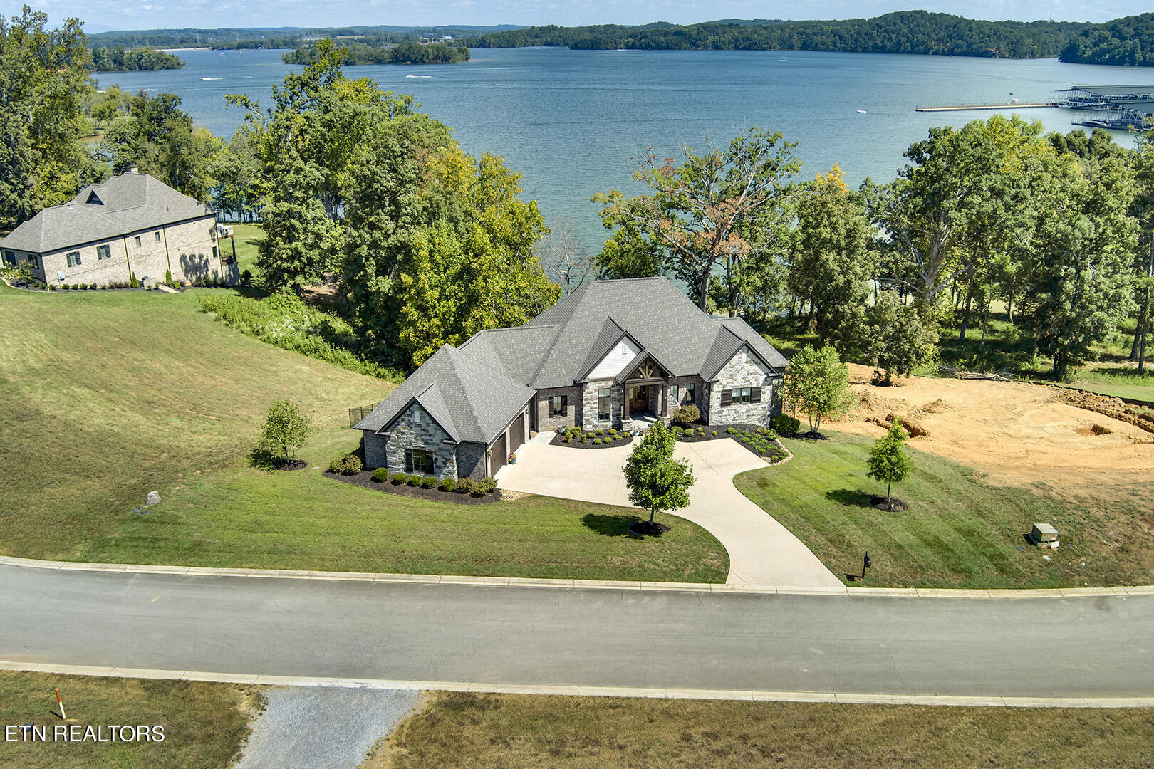 17012 Lighthouse Pointe Drive Lenoir City TN 37772