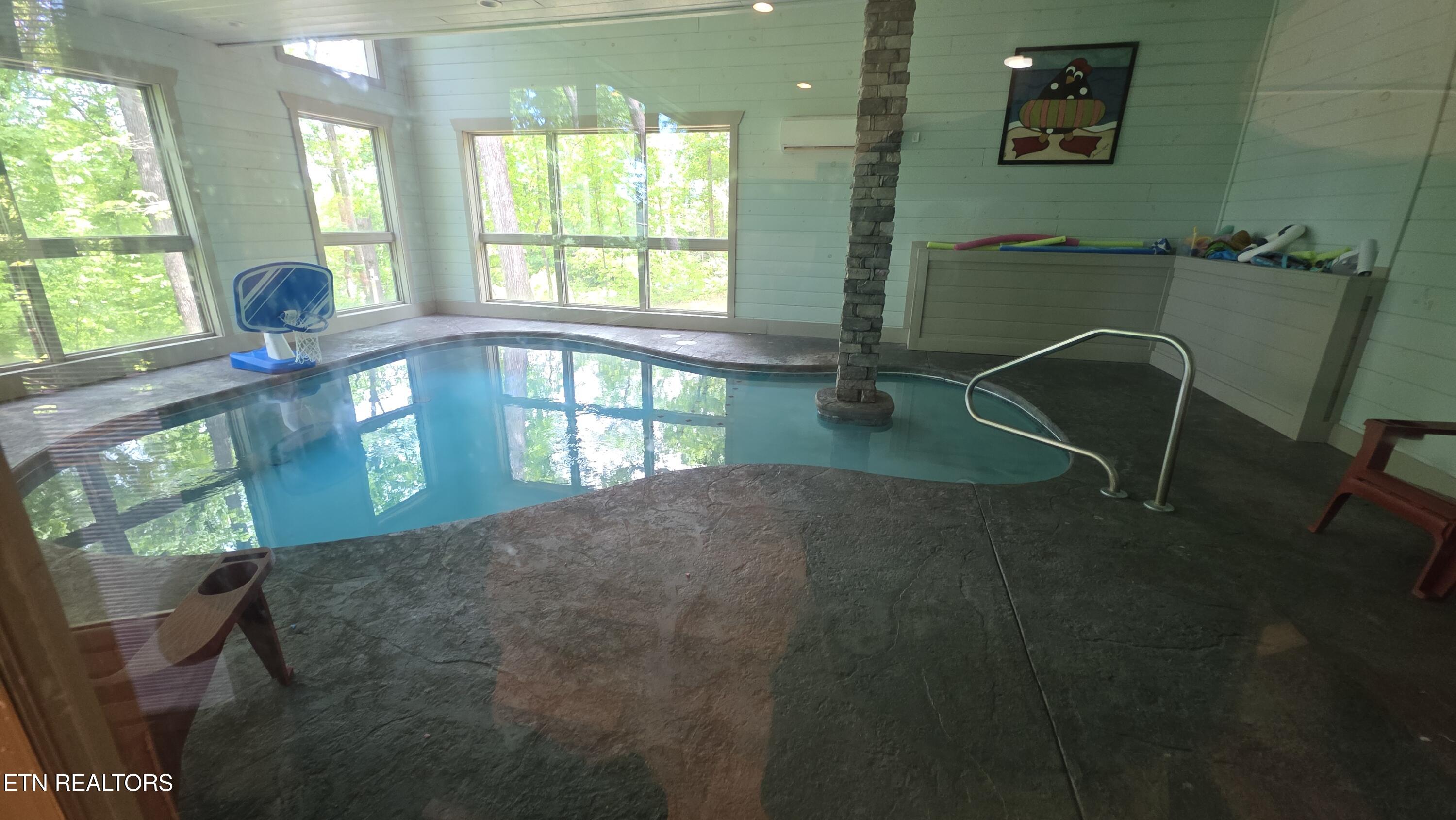 2430 Rainbow Falls Lane Sevierville TN 37862