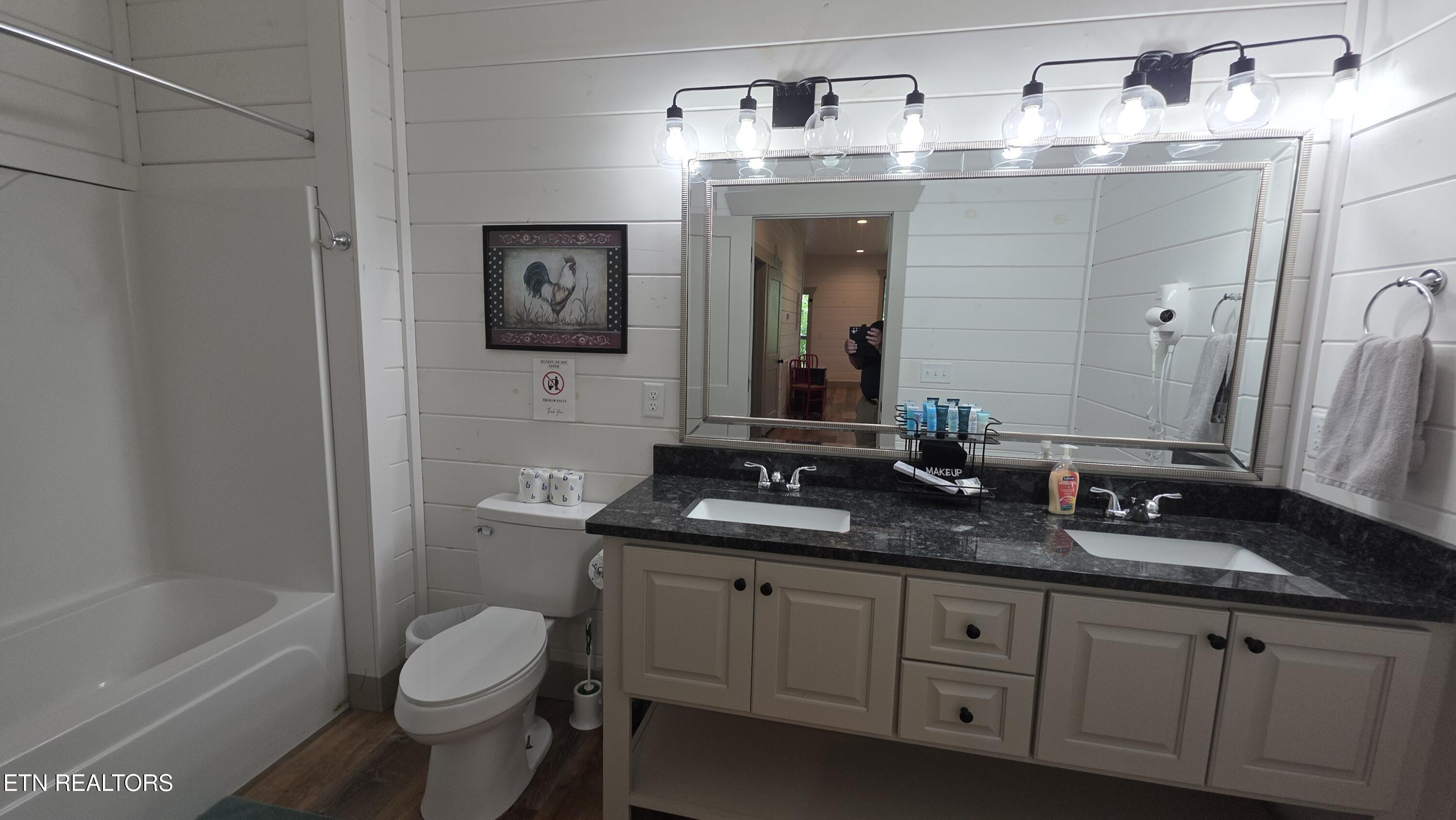 2430 Rainbow Falls Lane Sevierville TN 37862