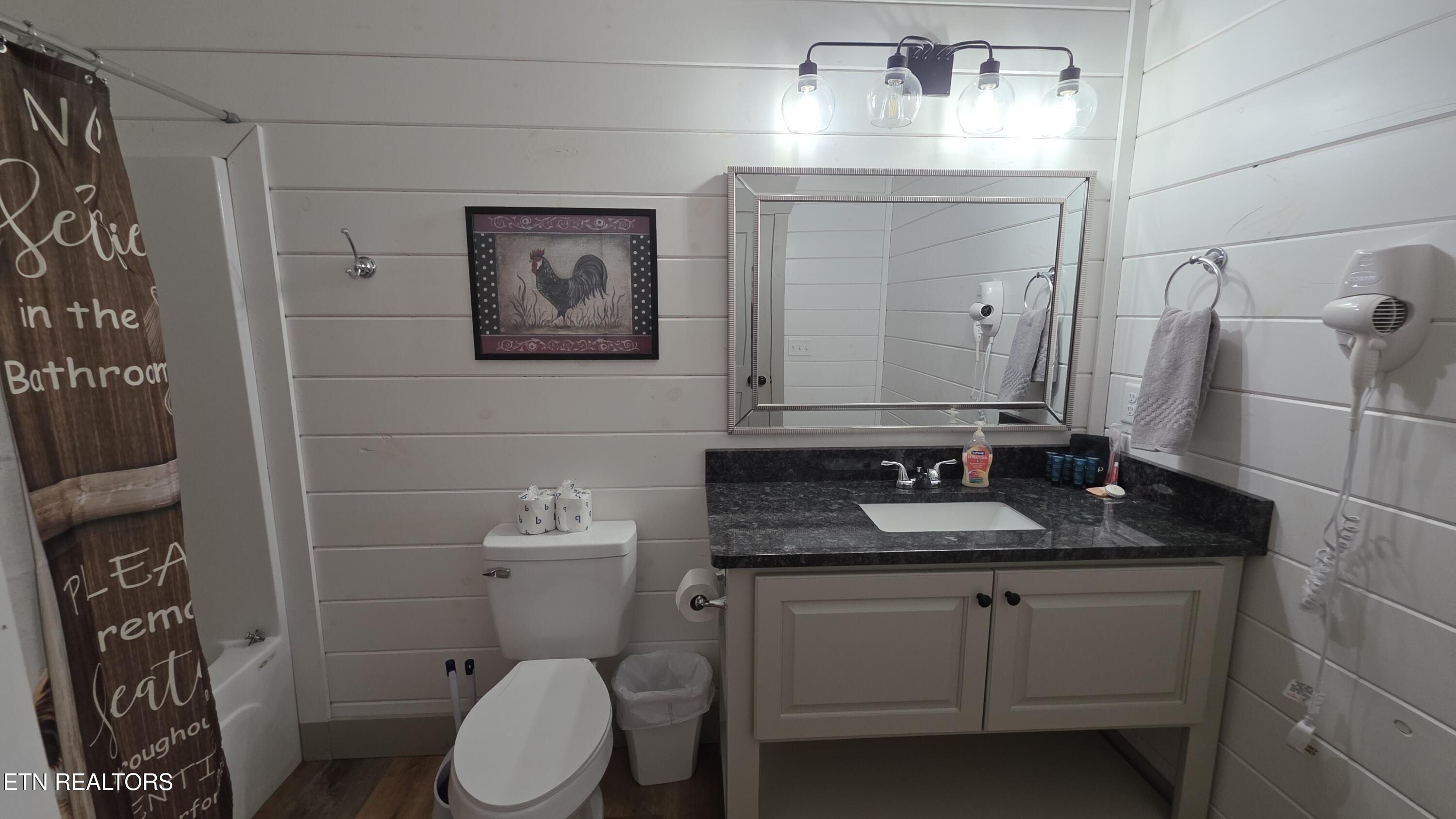 2430 Rainbow Falls Lane Sevierville TN 37862