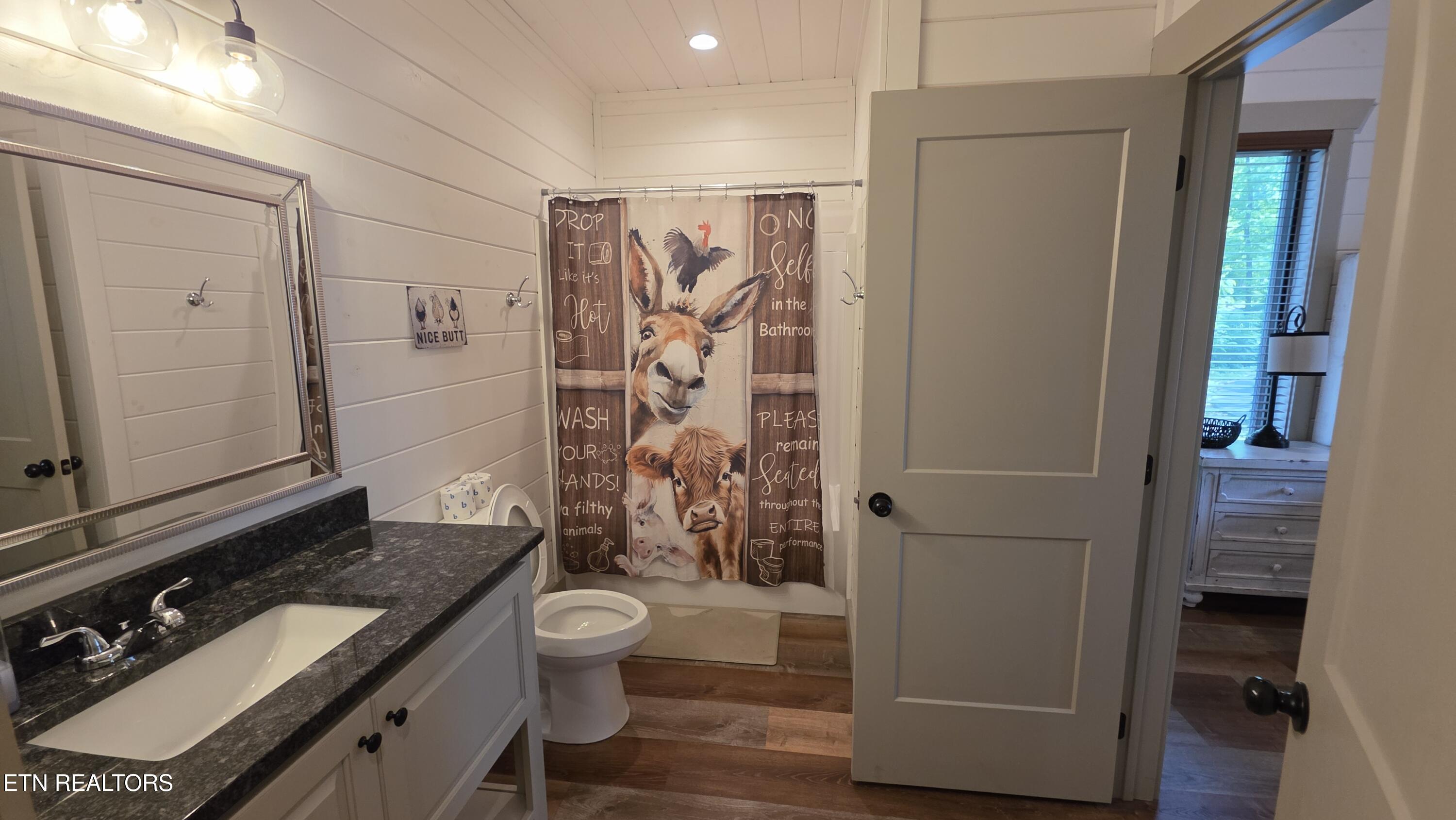 2430 Rainbow Falls Lane Sevierville TN 37862