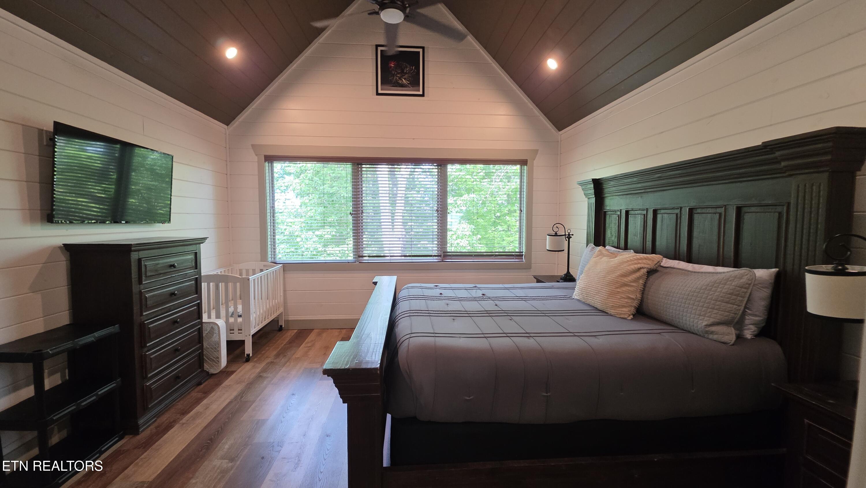 2430 Rainbow Falls Lane Sevierville TN 37862