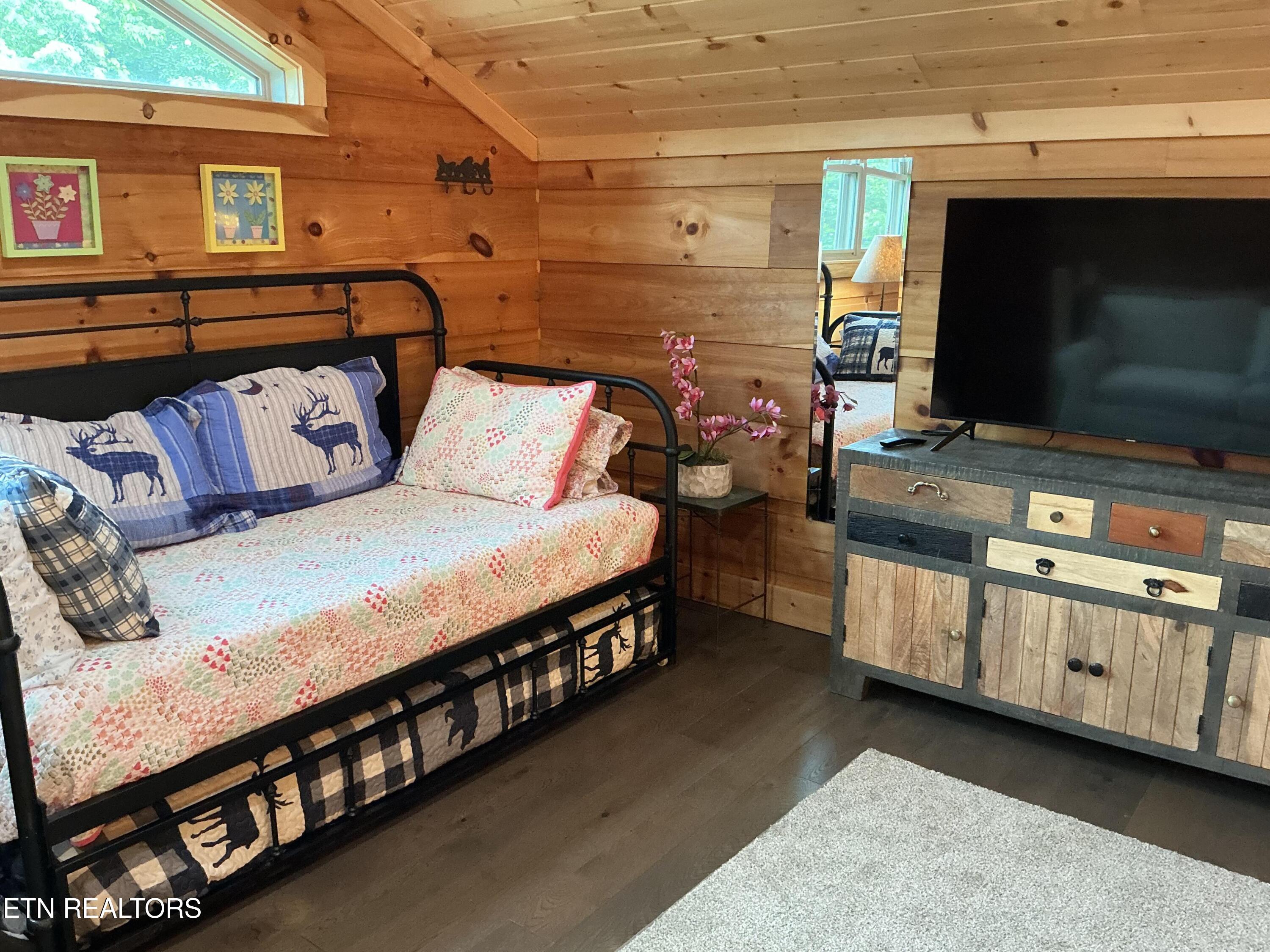 910 English Mtn Road Cosby TN 37722
