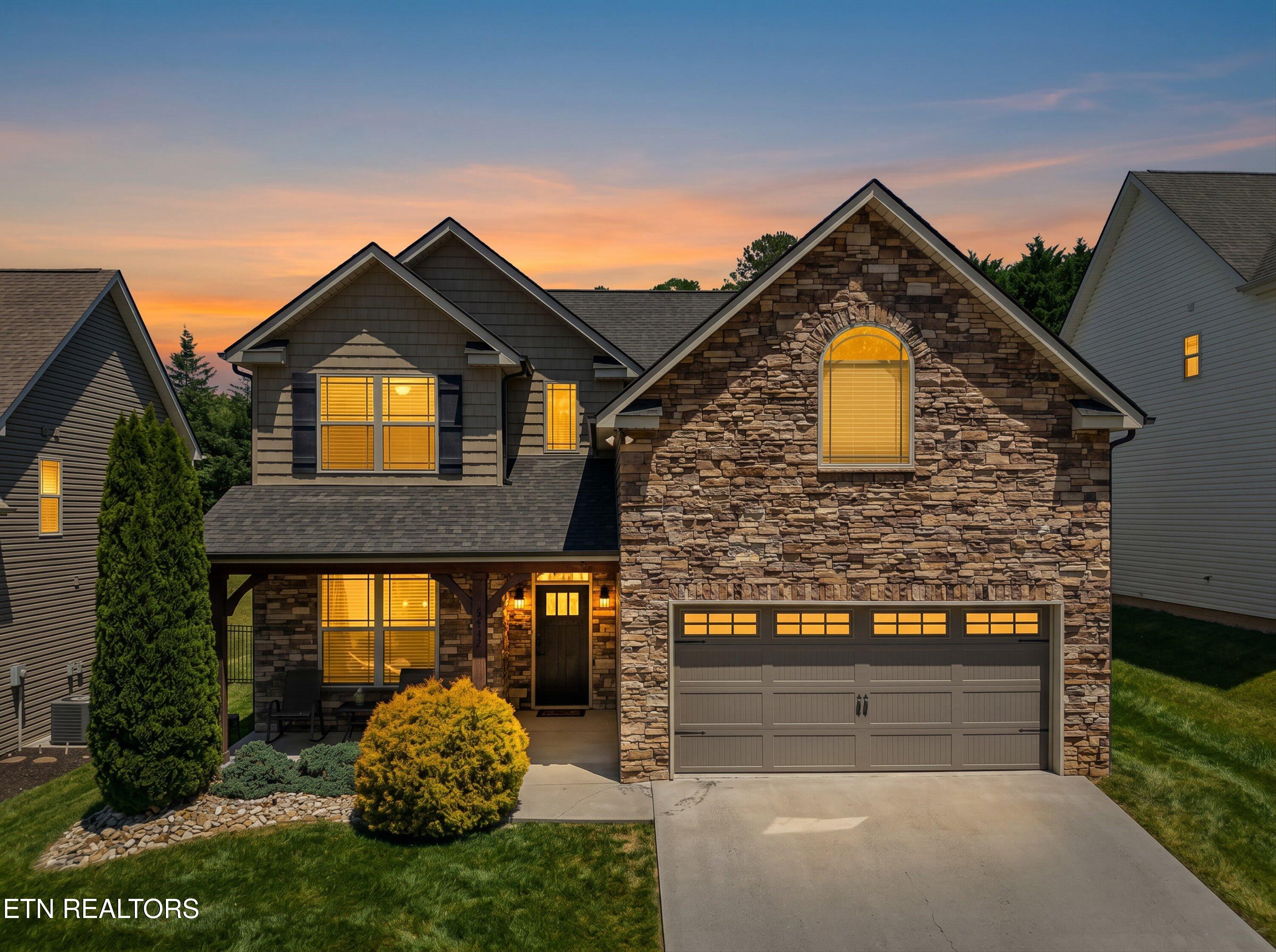 1218 Peake Lane Knoxville TN 37922