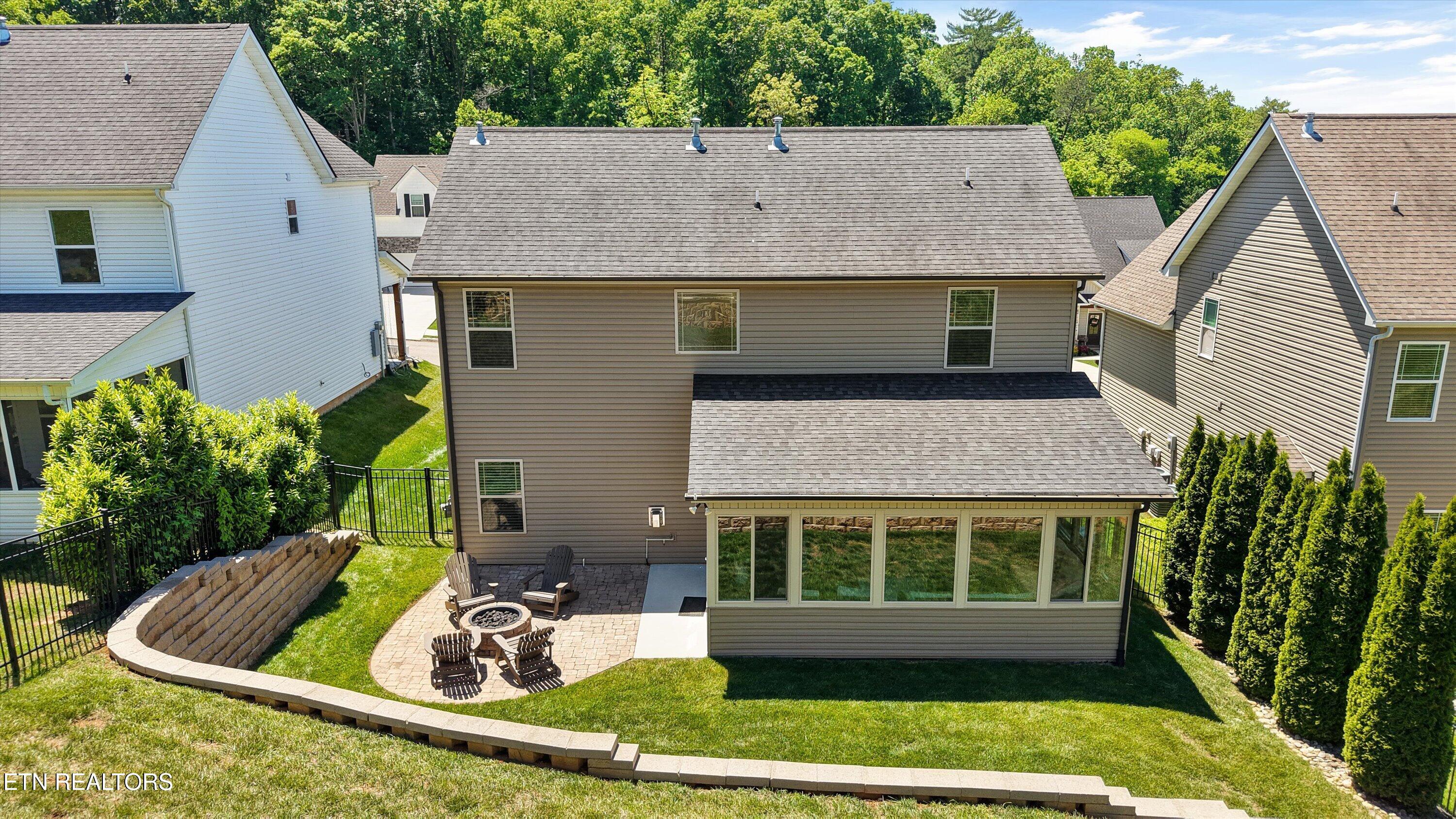 1218 Peake Lane Knoxville TN 37922