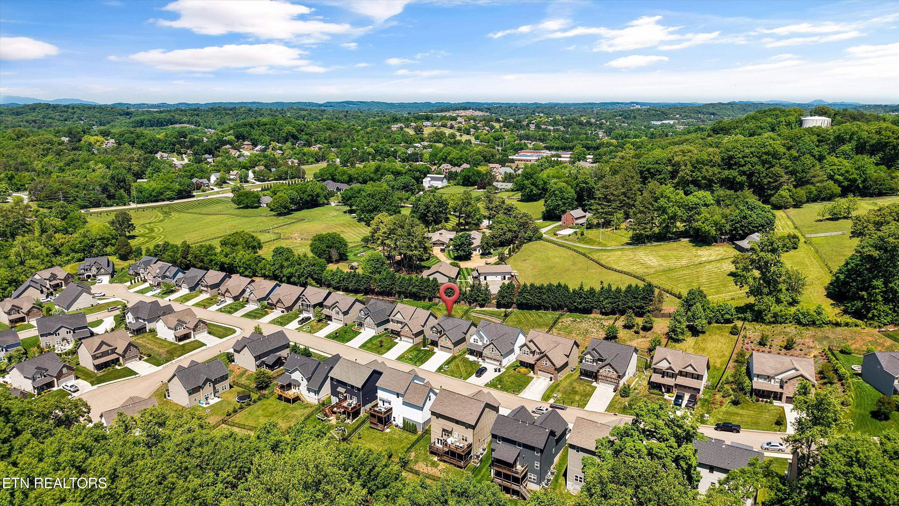 1218 Peake Lane Knoxville TN 37922