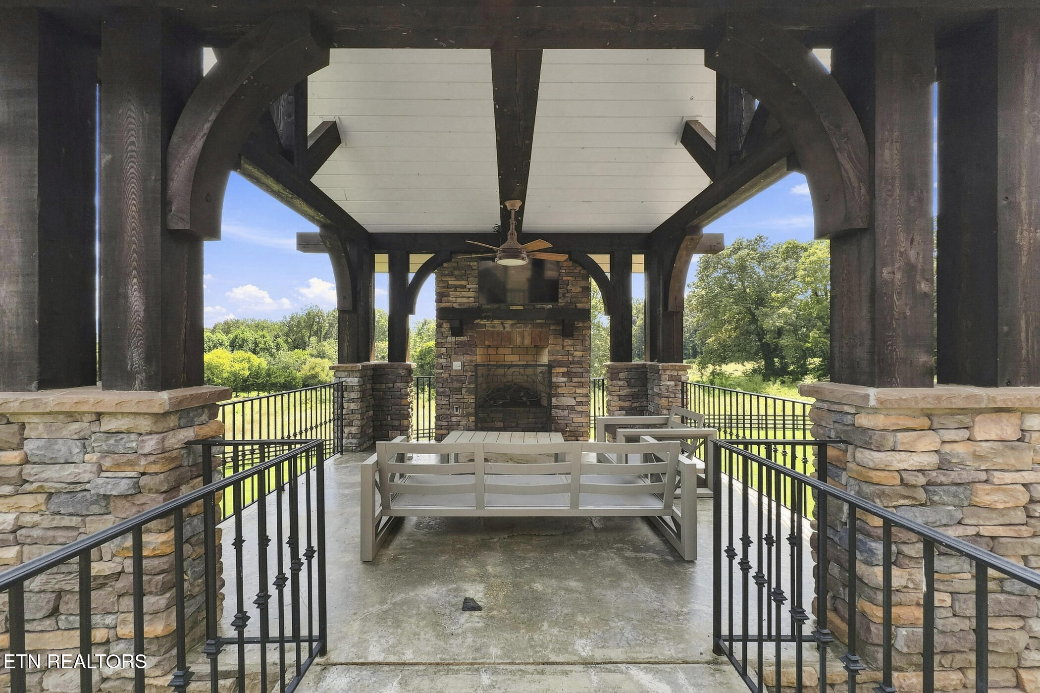 759 Cummings Chapel Road Sevierville TN 37876