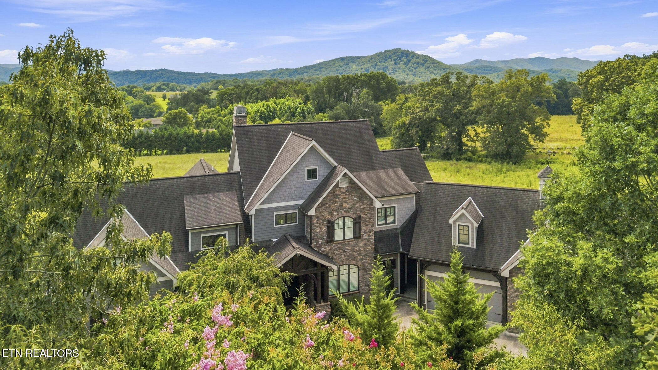 759 Cummings Chapel Road Sevierville TN 37876