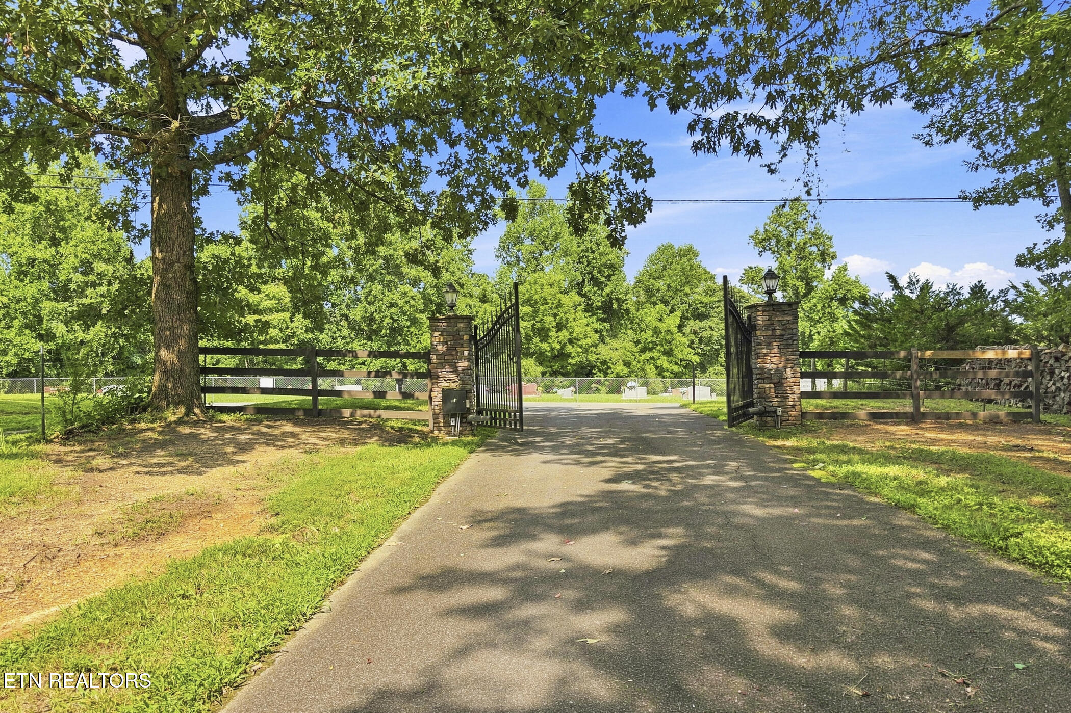 759 Cummings Chapel Road Sevierville TN 37876
