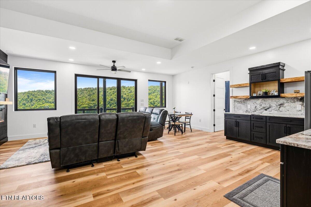 502 Cameron Loop Lane Lafollette TN 37766