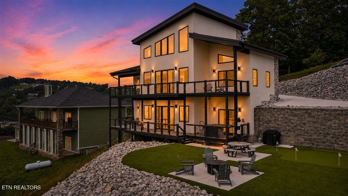 502 Cameron Loop Lane Lafollette TN 37766