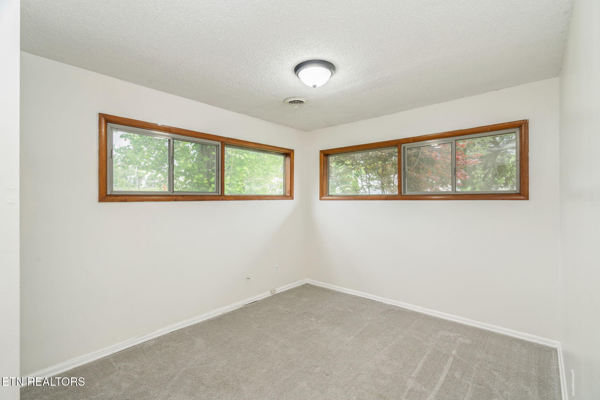 4526 Nicholas Road Knoxville TN 37912