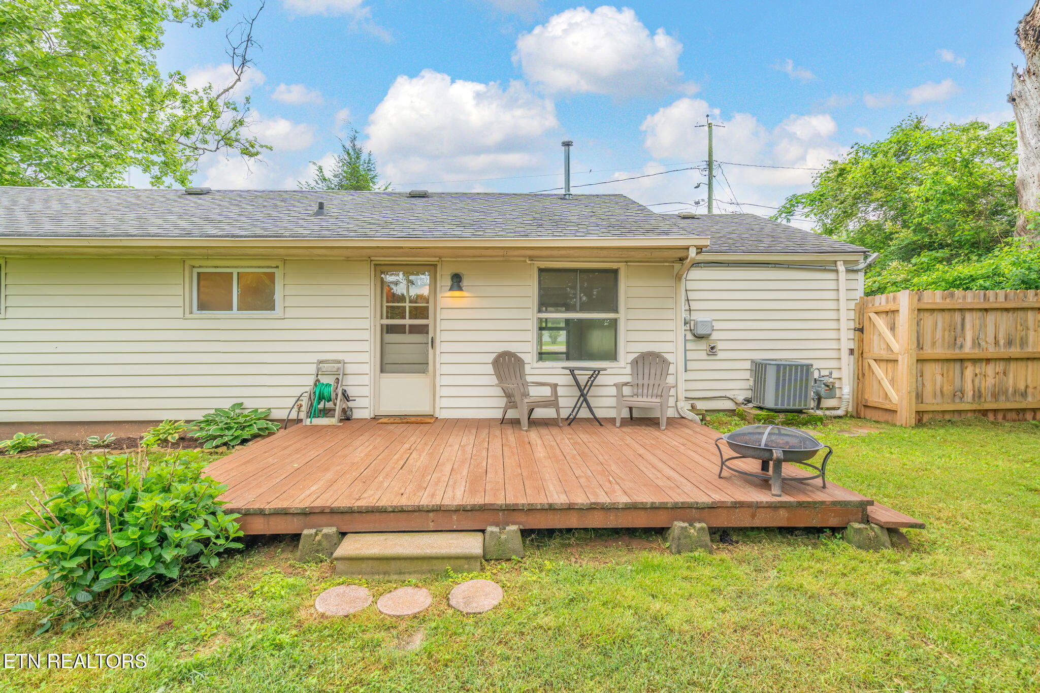 4526 Nicholas Road Knoxville TN 37912