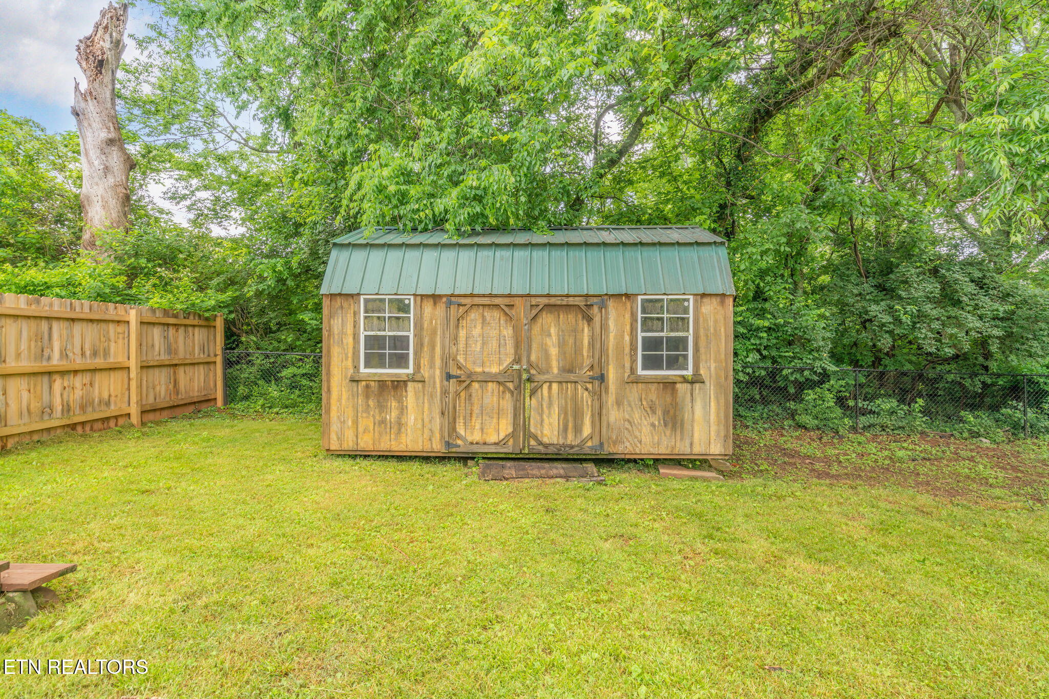 4526 Nicholas Road Knoxville TN 37912