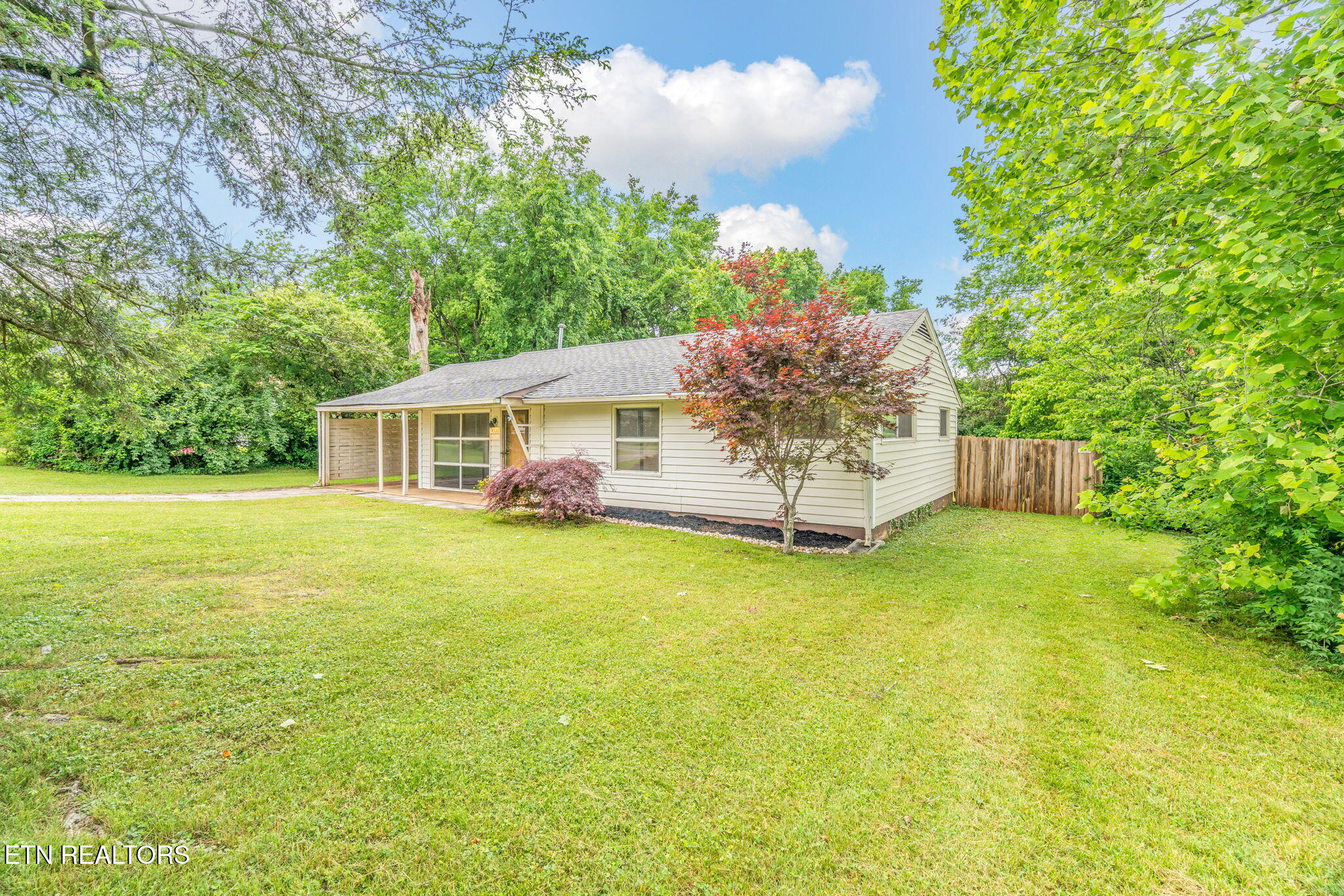 4526 Nicholas Road Knoxville TN 37912