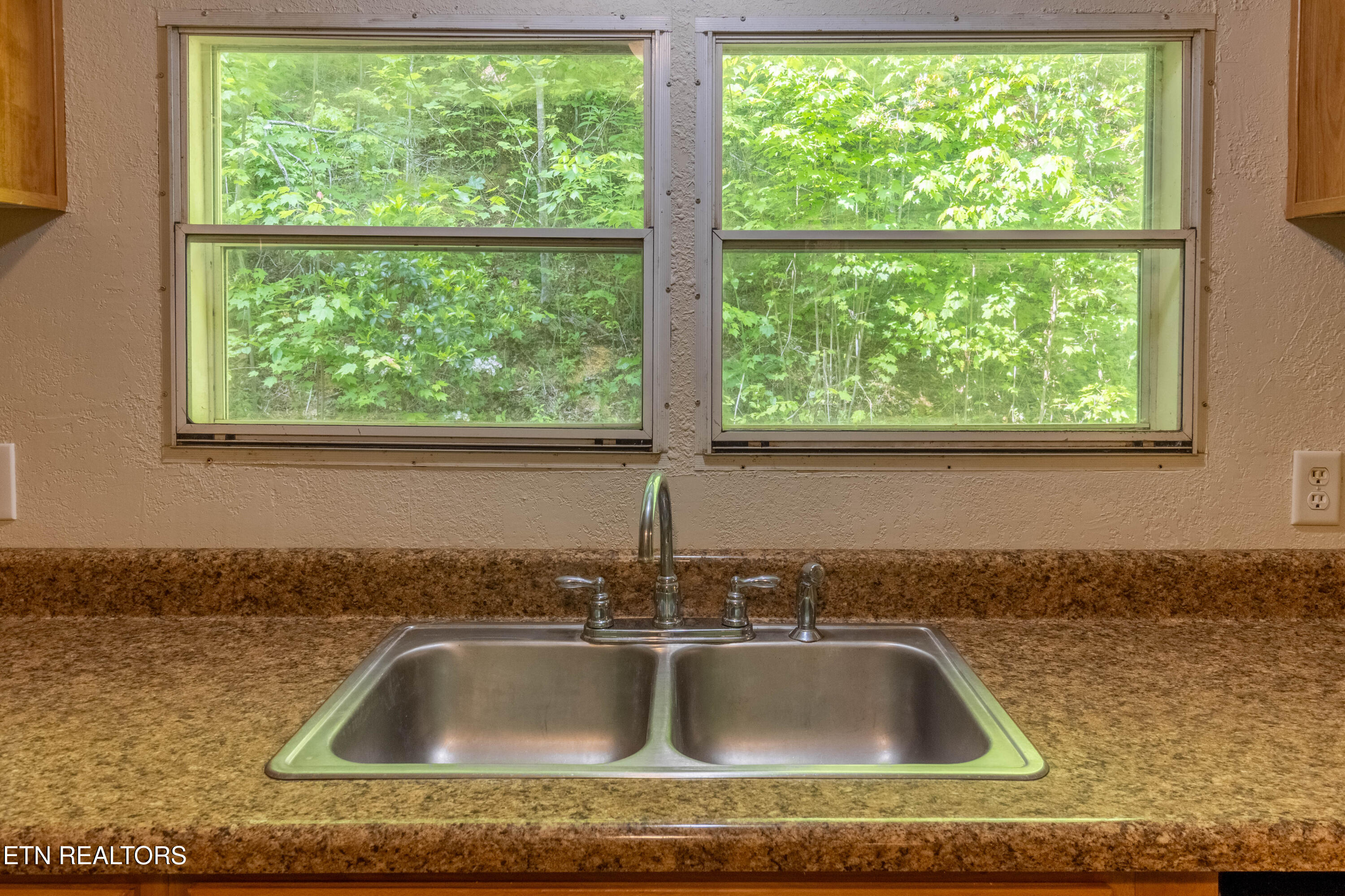 3435 Walker Lane Sevierville TN 37862