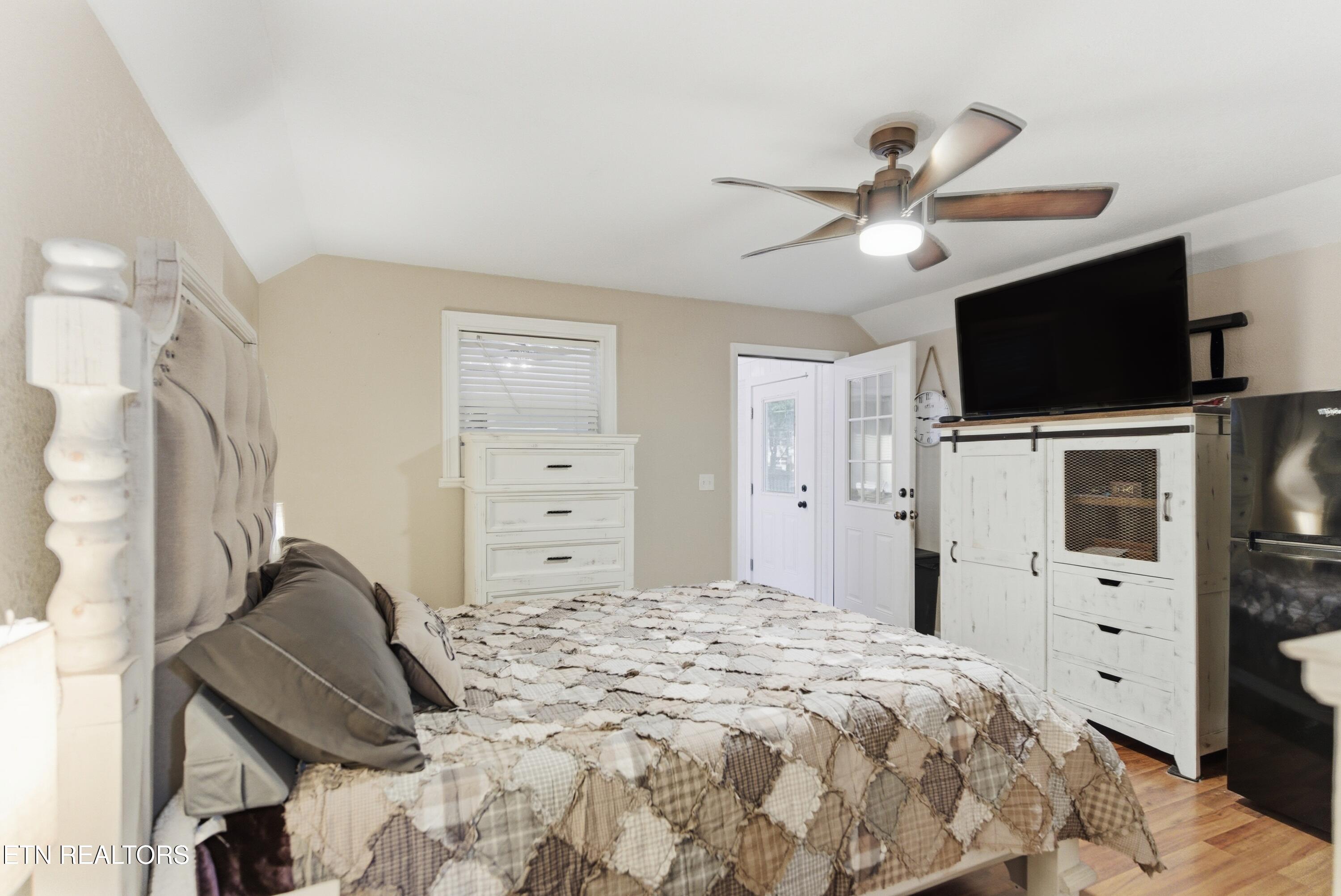 2833 Ithaca Drive Knoxville TN 37918