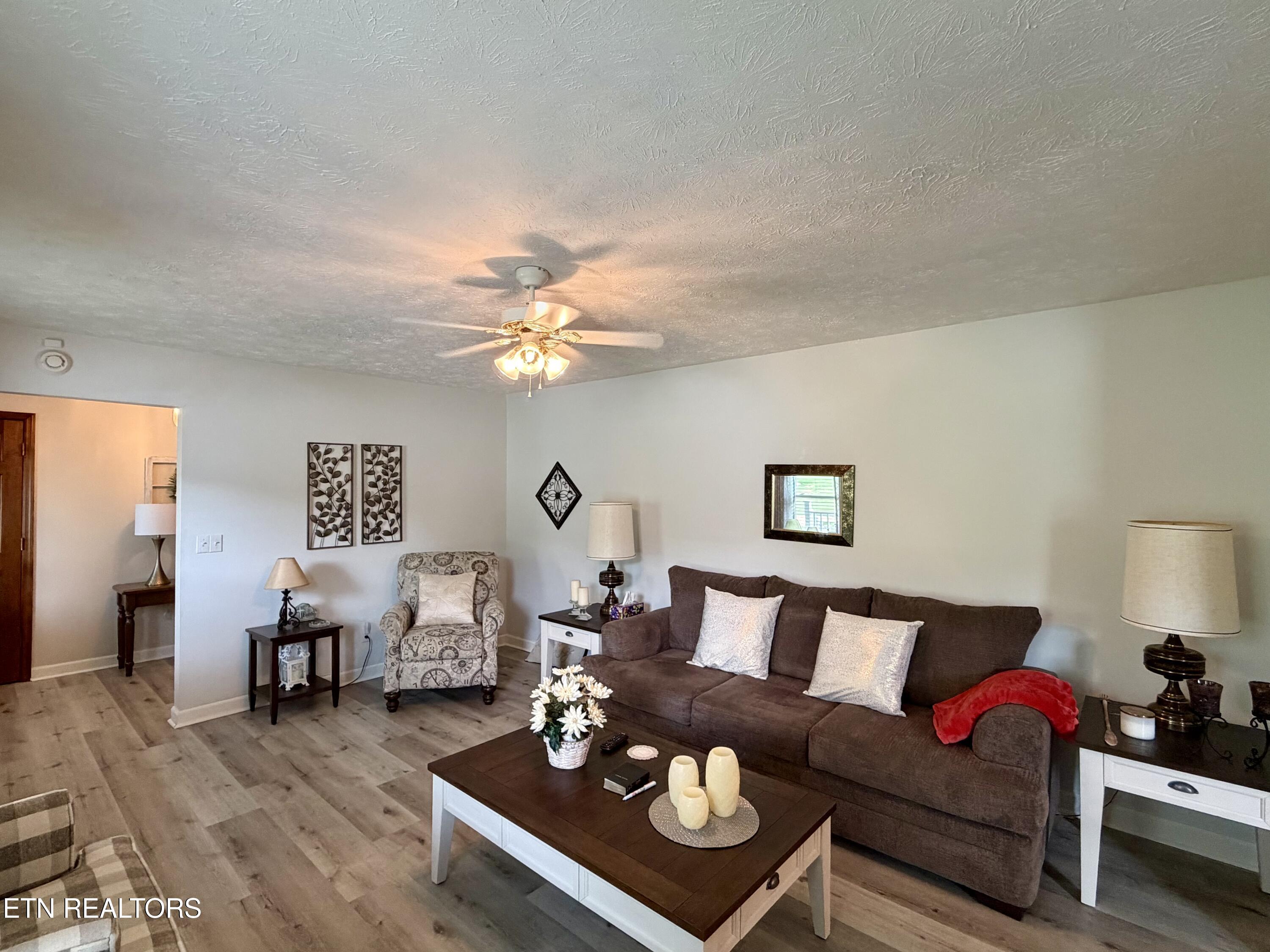 242 Thacker Drive Lafollette TN 37766