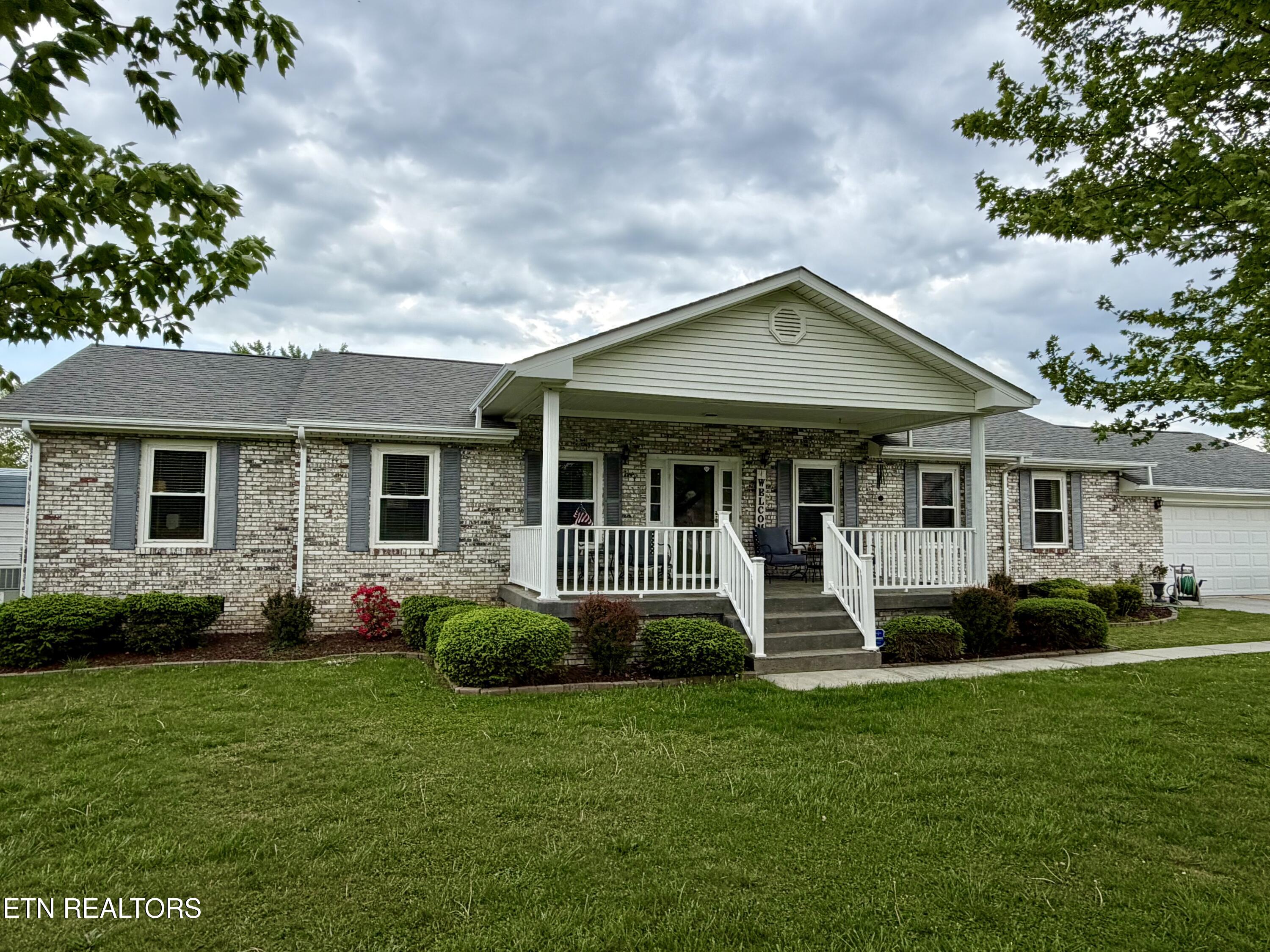 242 Thacker Drive Lafollette TN 37766