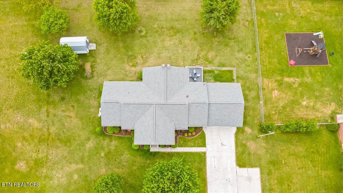 242 Thacker Drive Lafollette TN 37766