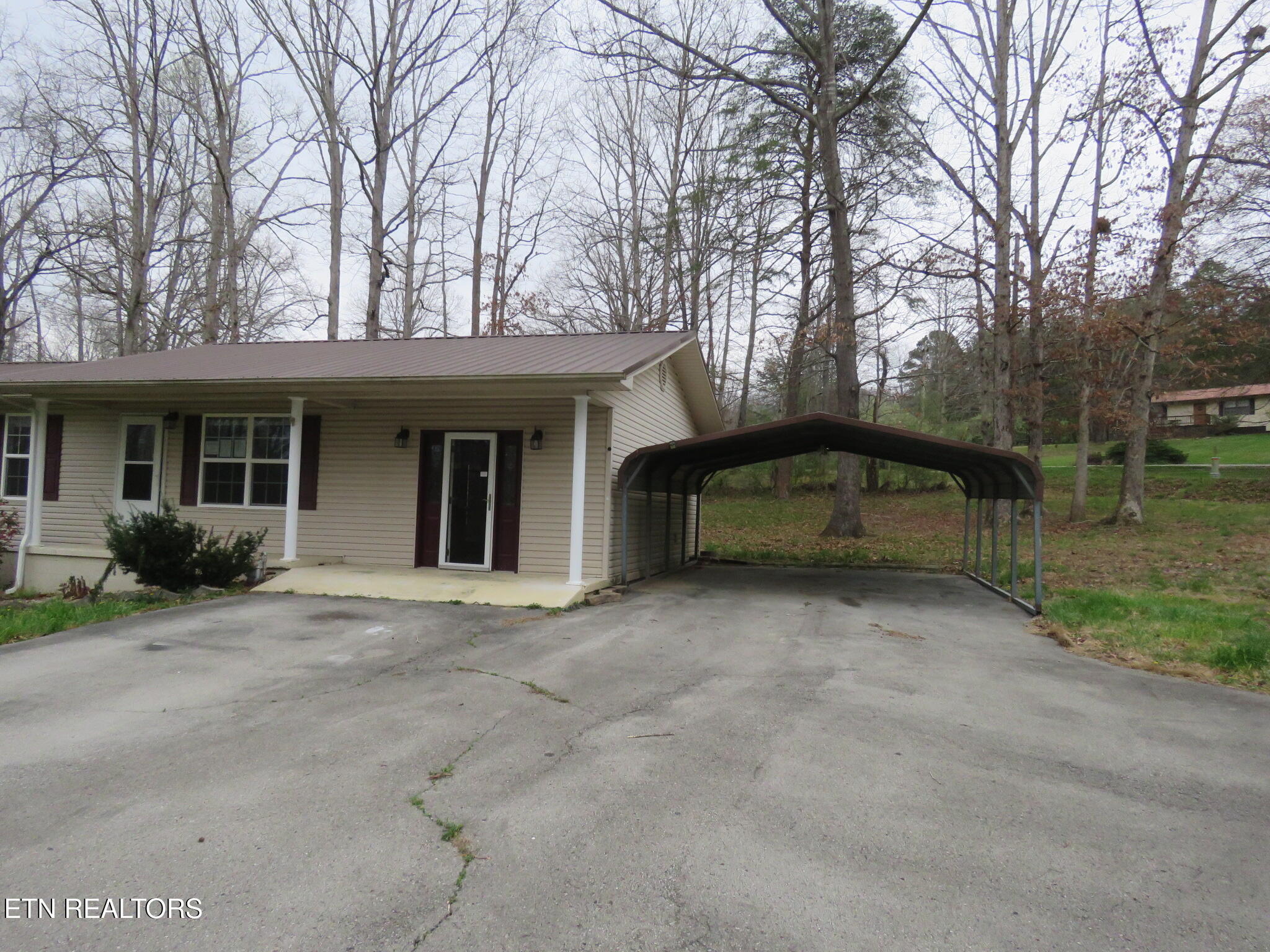 120 Coffee Drive Helenwood TN 37755