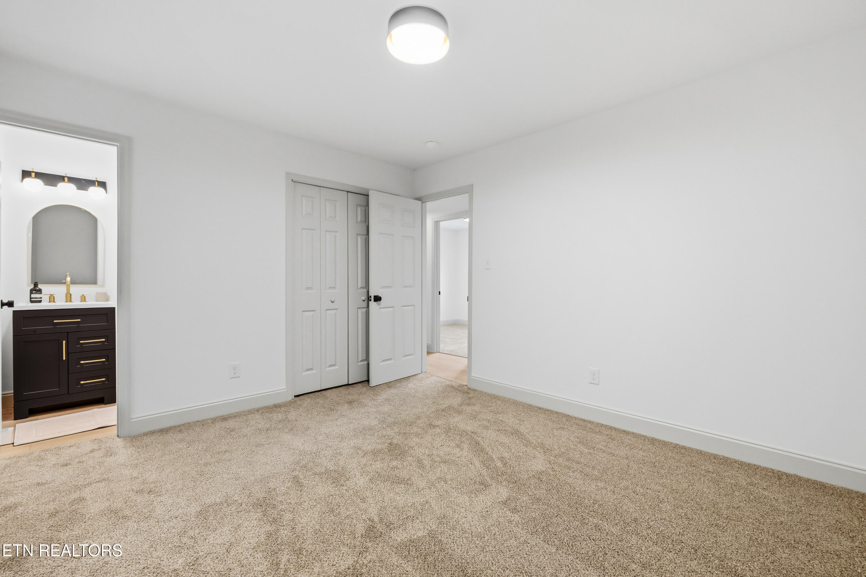 6015 John May Drive Knoxville TN 37921