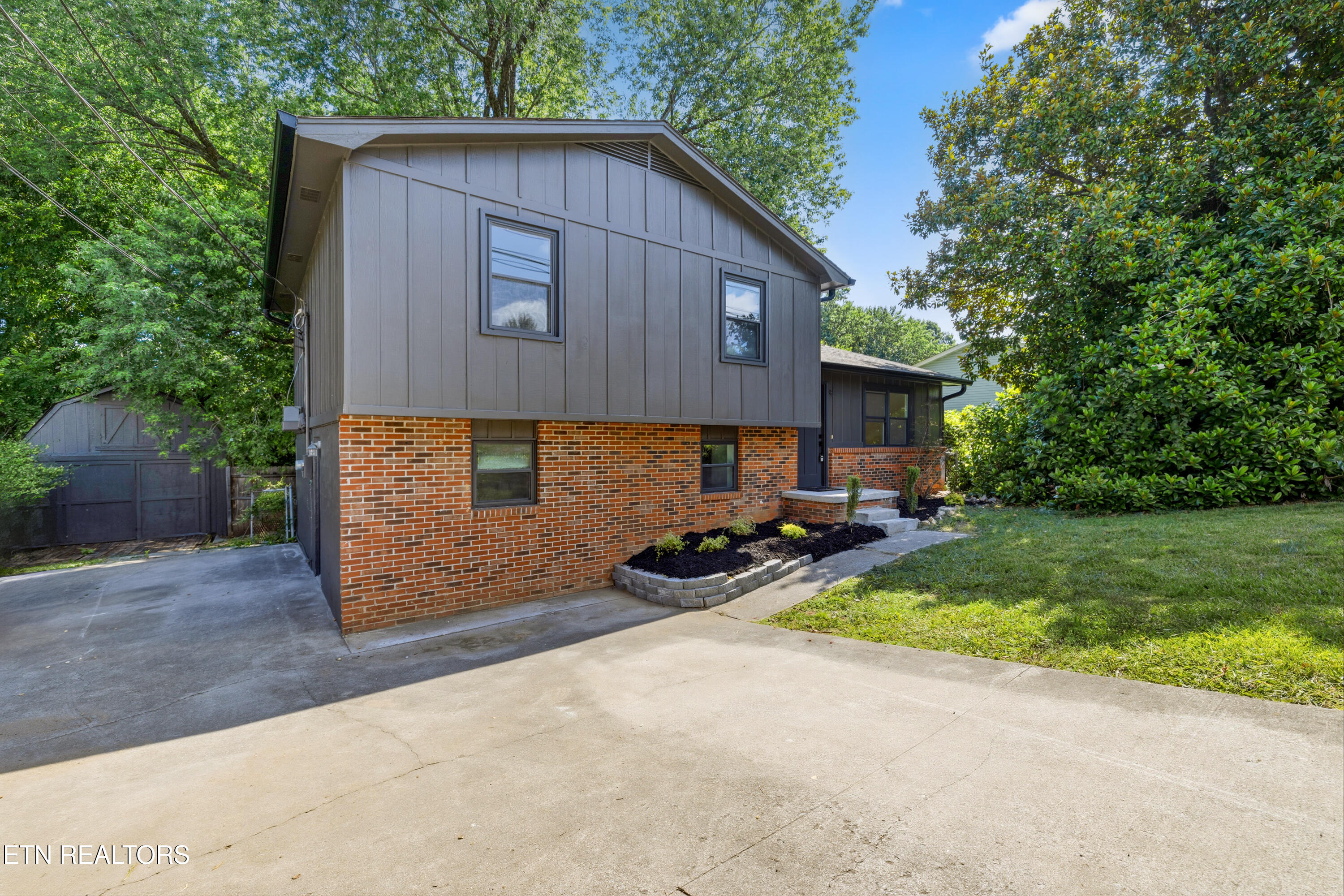 6015 John May Drive Knoxville TN 37921